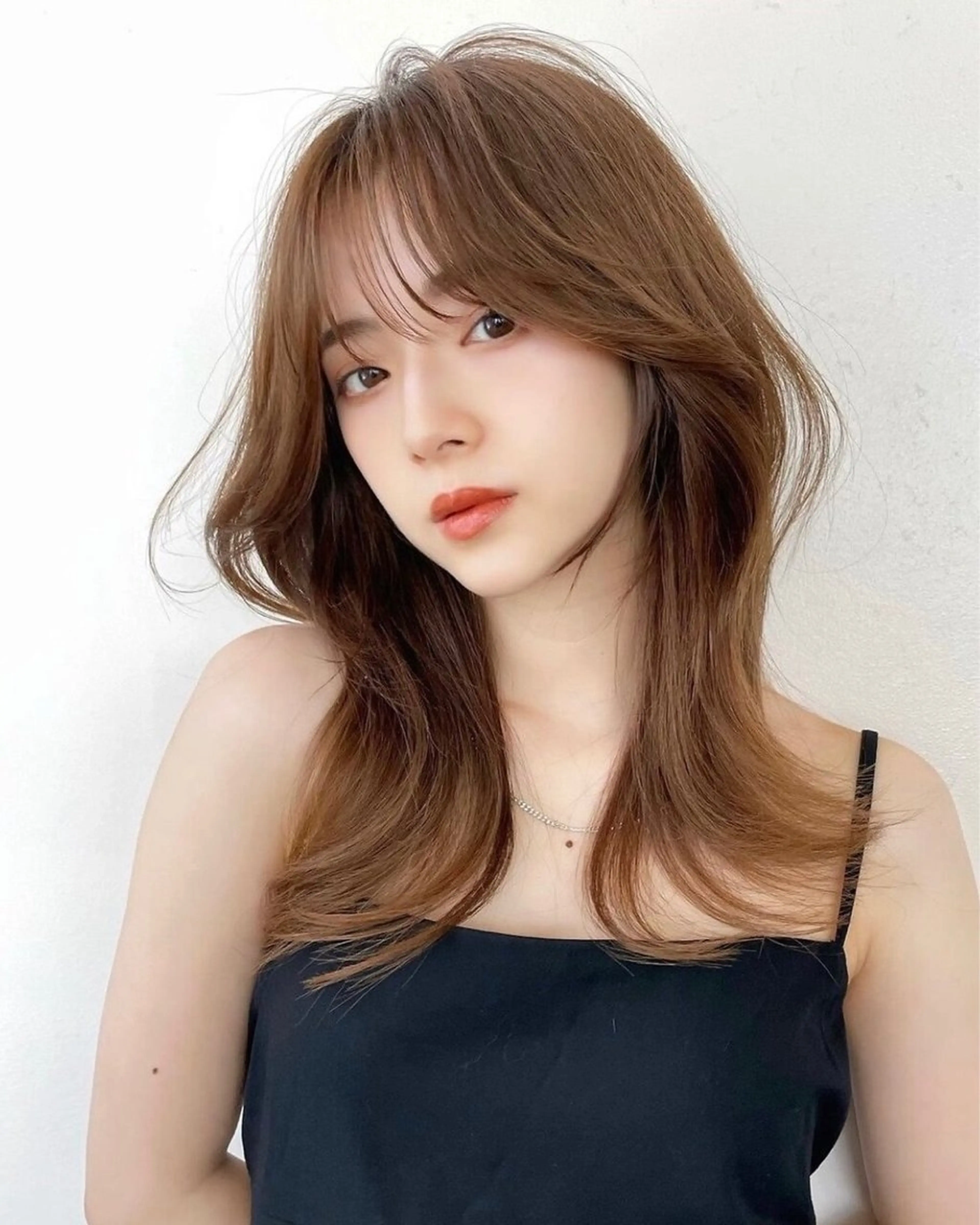 ロング カラー カット ヘアカラー unica by Belle 御殿山店所属・海奈|透明感カラー |レイヤーカットのヘアスタイル