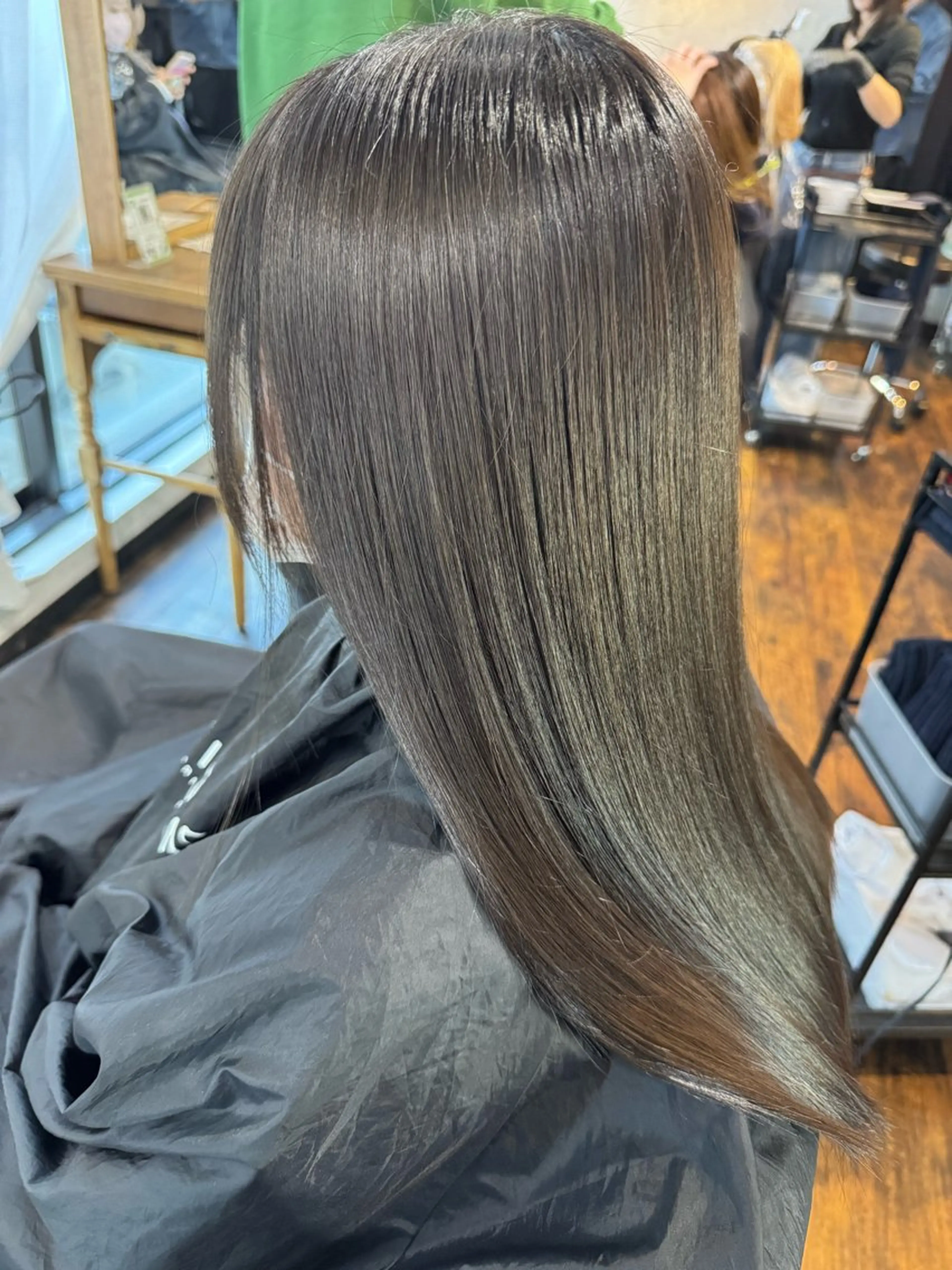 カラー 松永 かずきのヘアスタイル