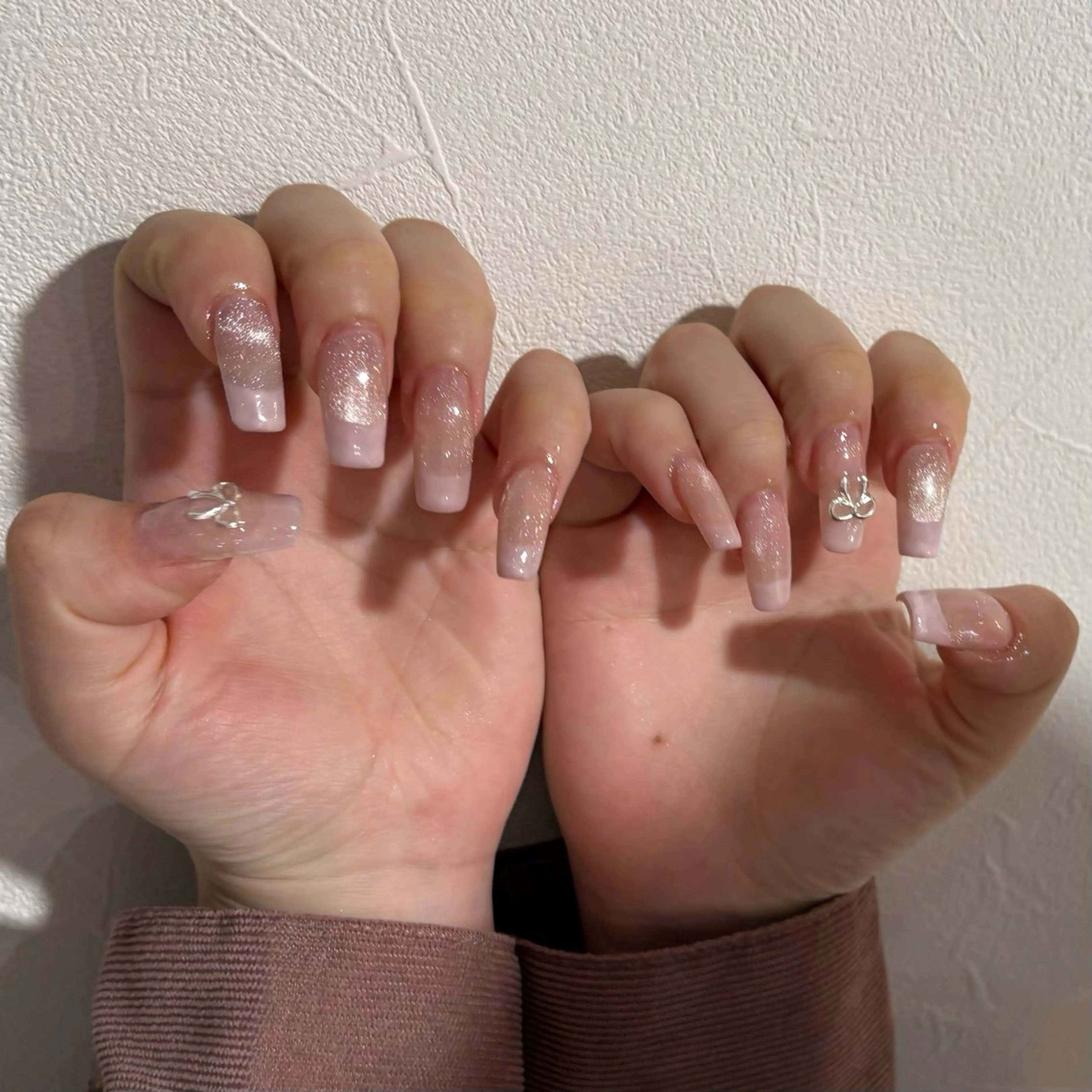 ネイル アートネイル 長さ出し 韓国ネイル マグネットネイル ニュアンスネイル Vante梅田店所属・vante_aimi .パラジェル取扱店のネイルデザイン