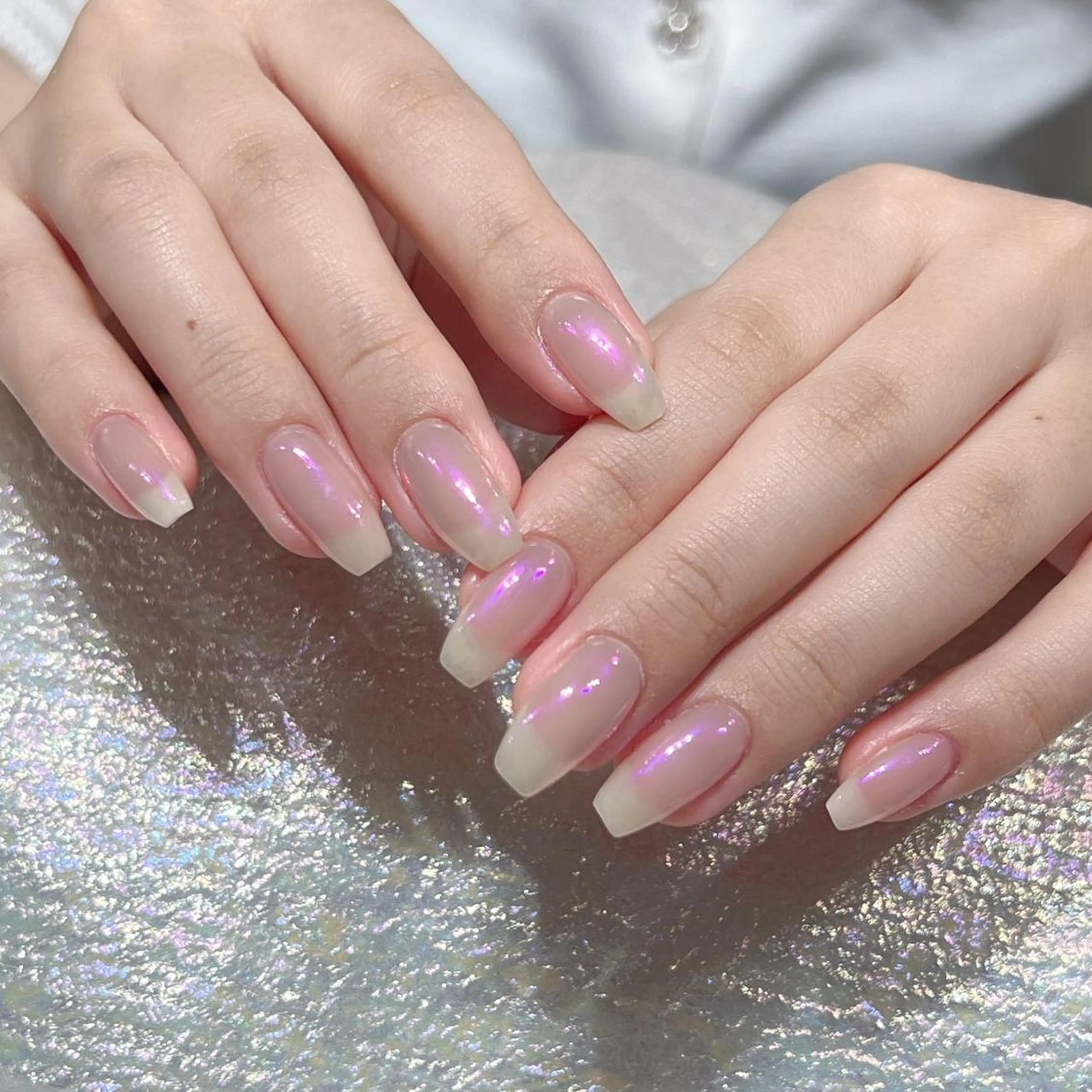 ネイル オーロラネイル ミラーネイル Queens PUPUのネイルデザイン