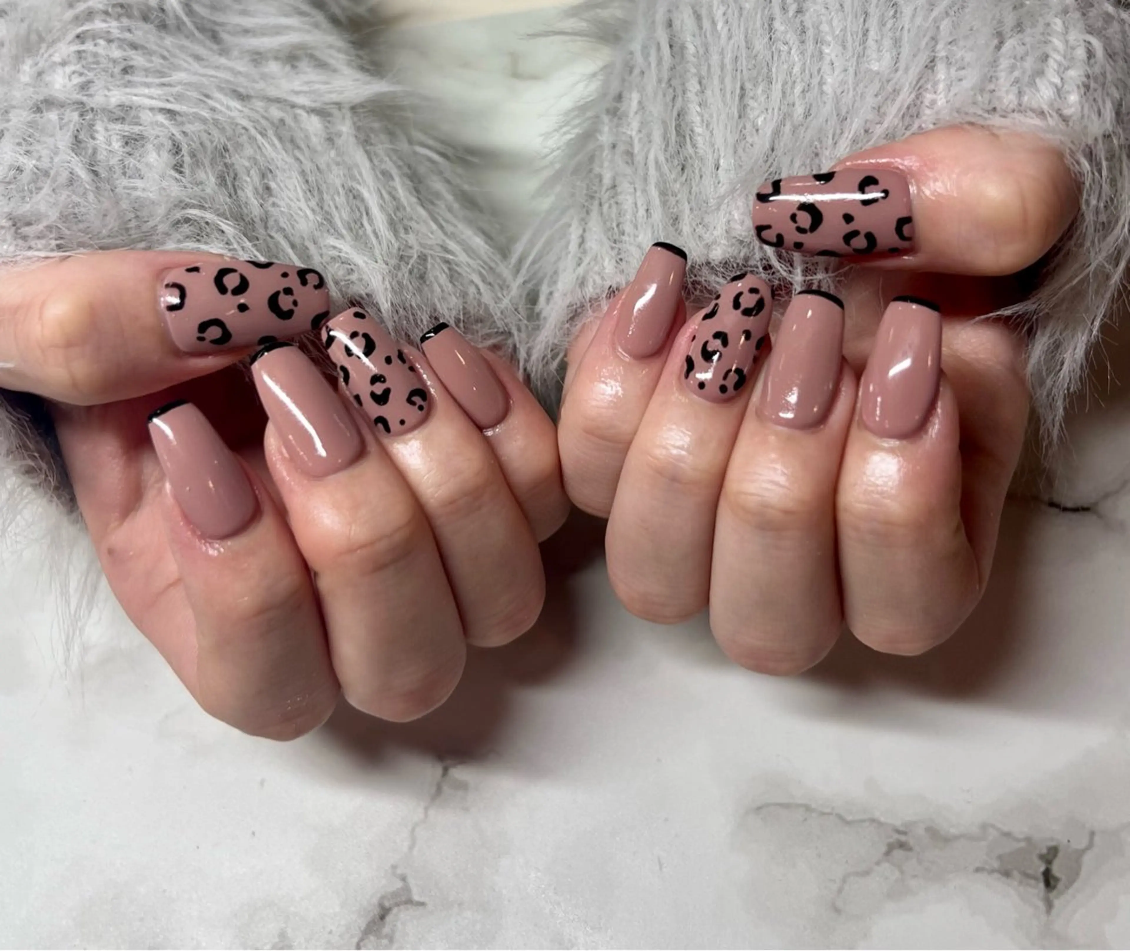 ネイル アニマル柄 持ち込み ピンク ピンクベージュ いちじゅう あおいのネイルデザイン