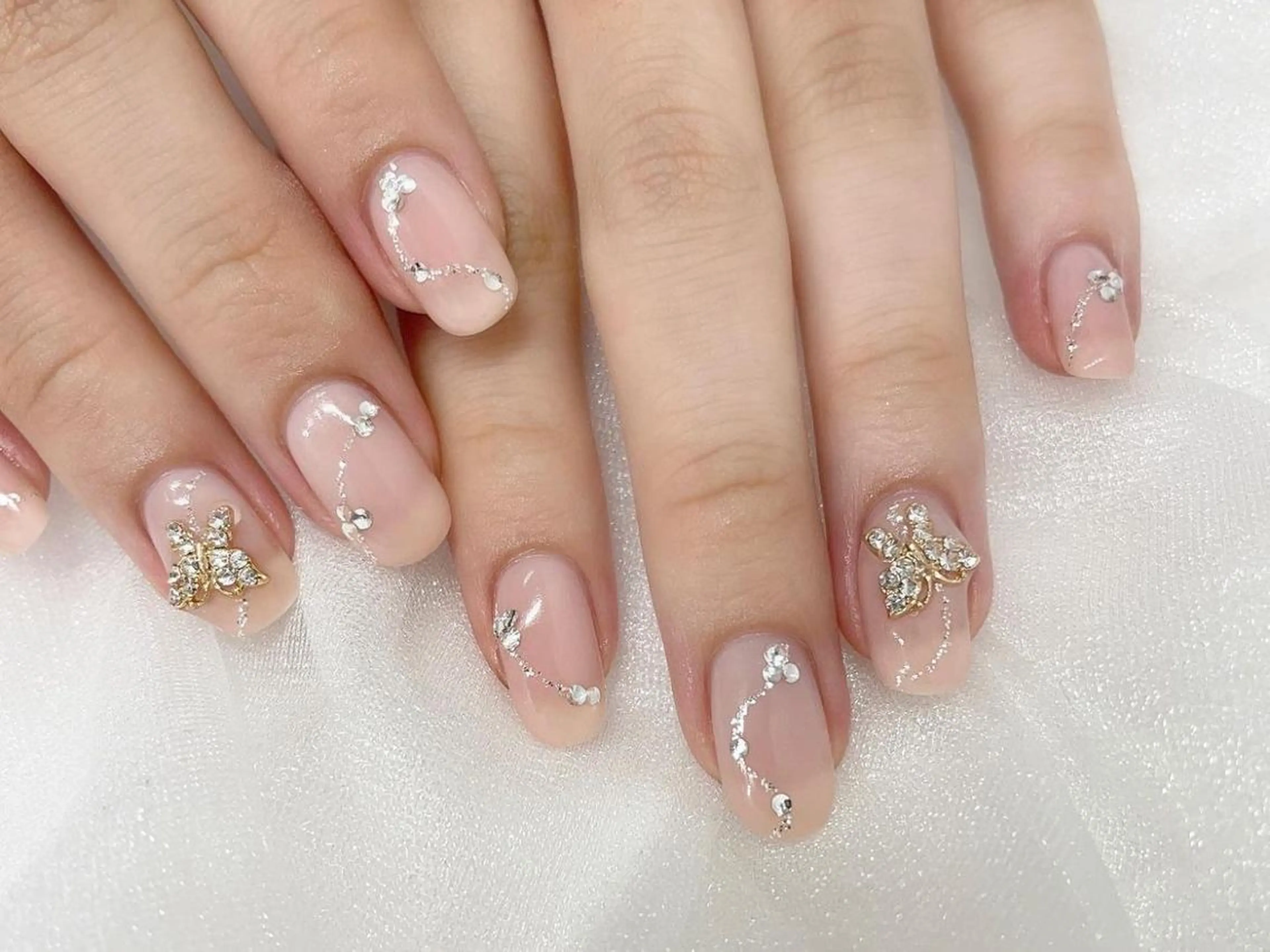 ネイル VIVIAN リサのネイルデザイン