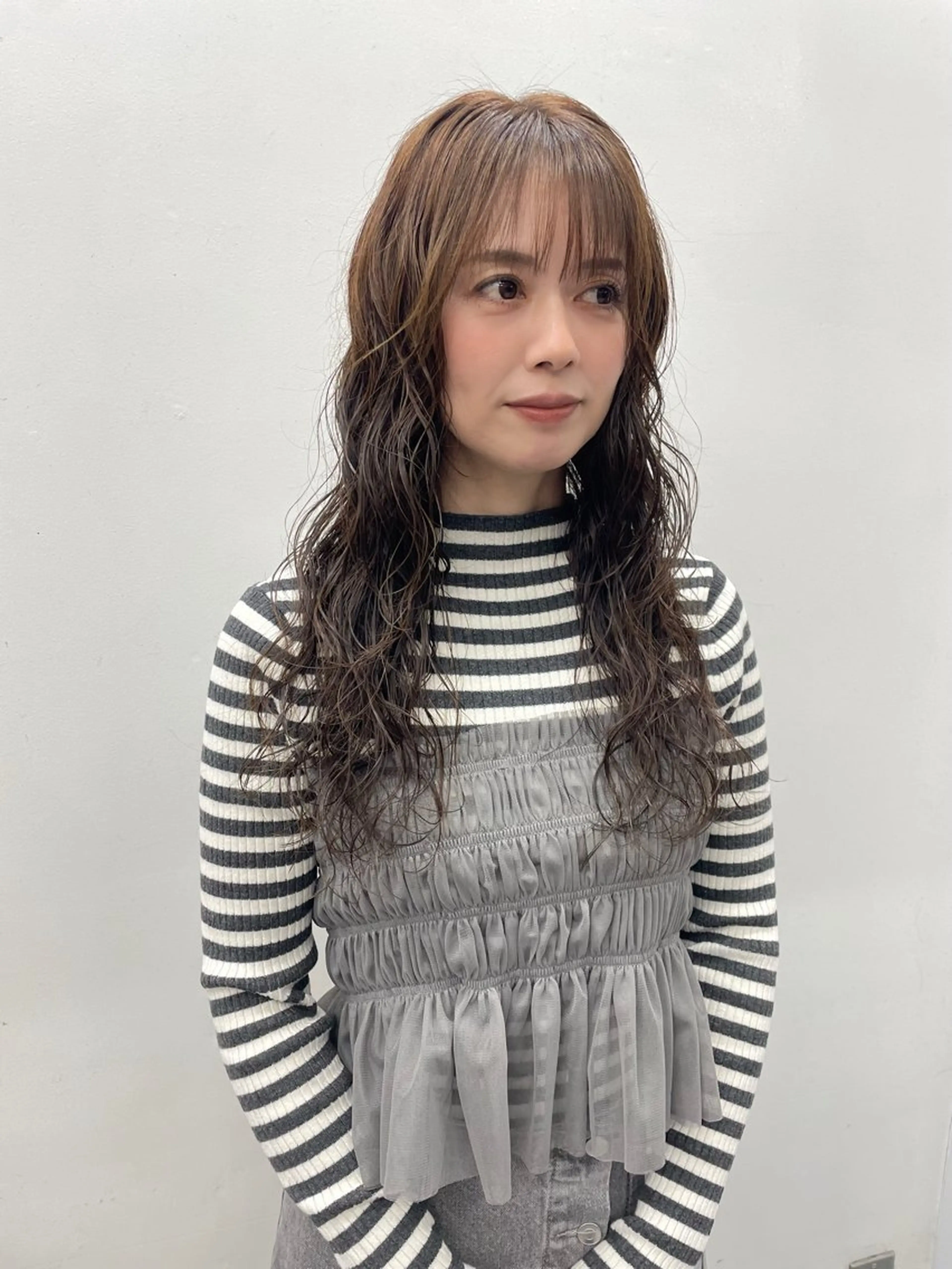 ロング カラー パーマ パーマ カットモデル/ ハイトーン/ゆうあのヘアスタイル