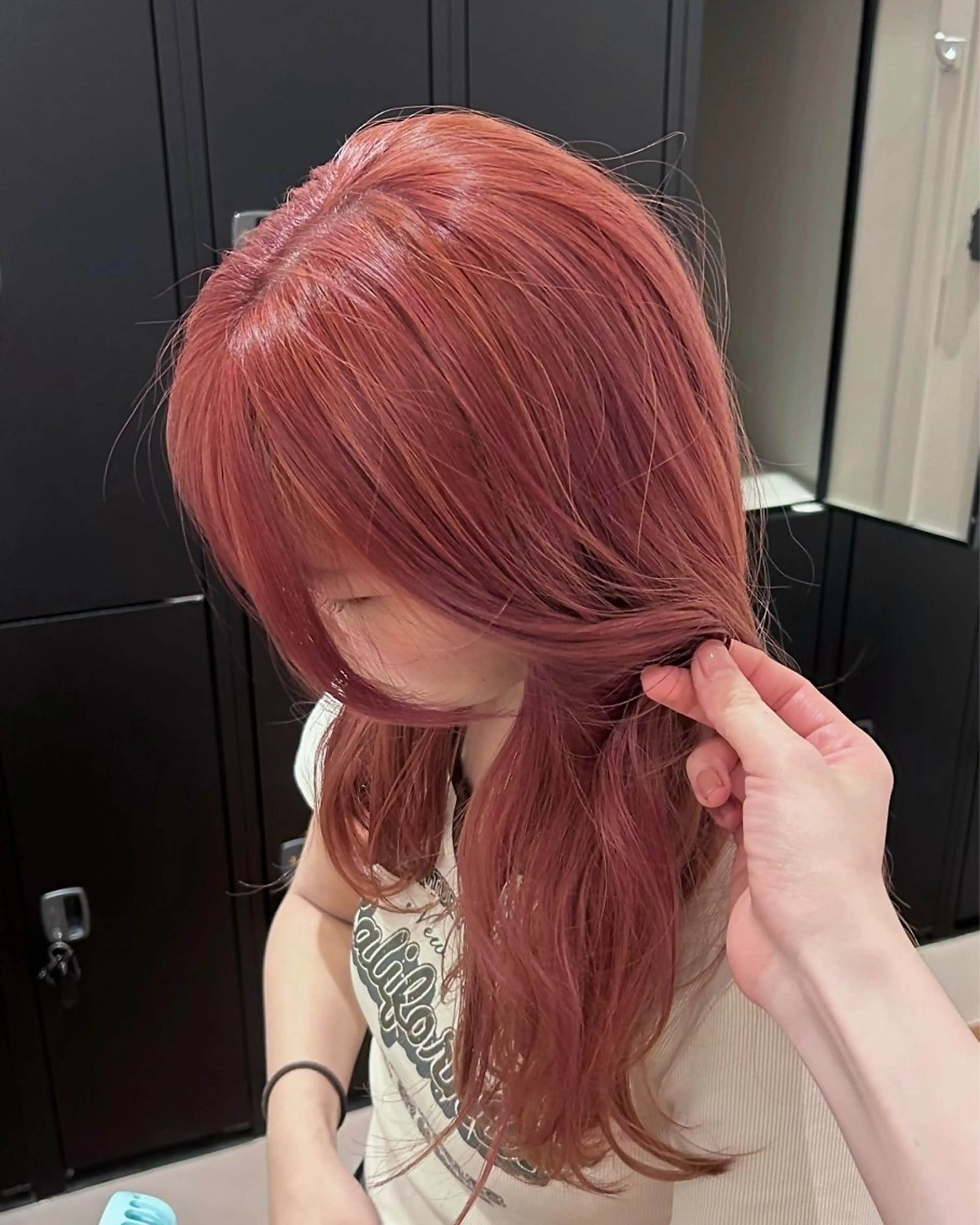 ロング カラー unica by Belle 御殿山店所属・海奈|透明感カラー |顔まわりカットのヘアスタイル