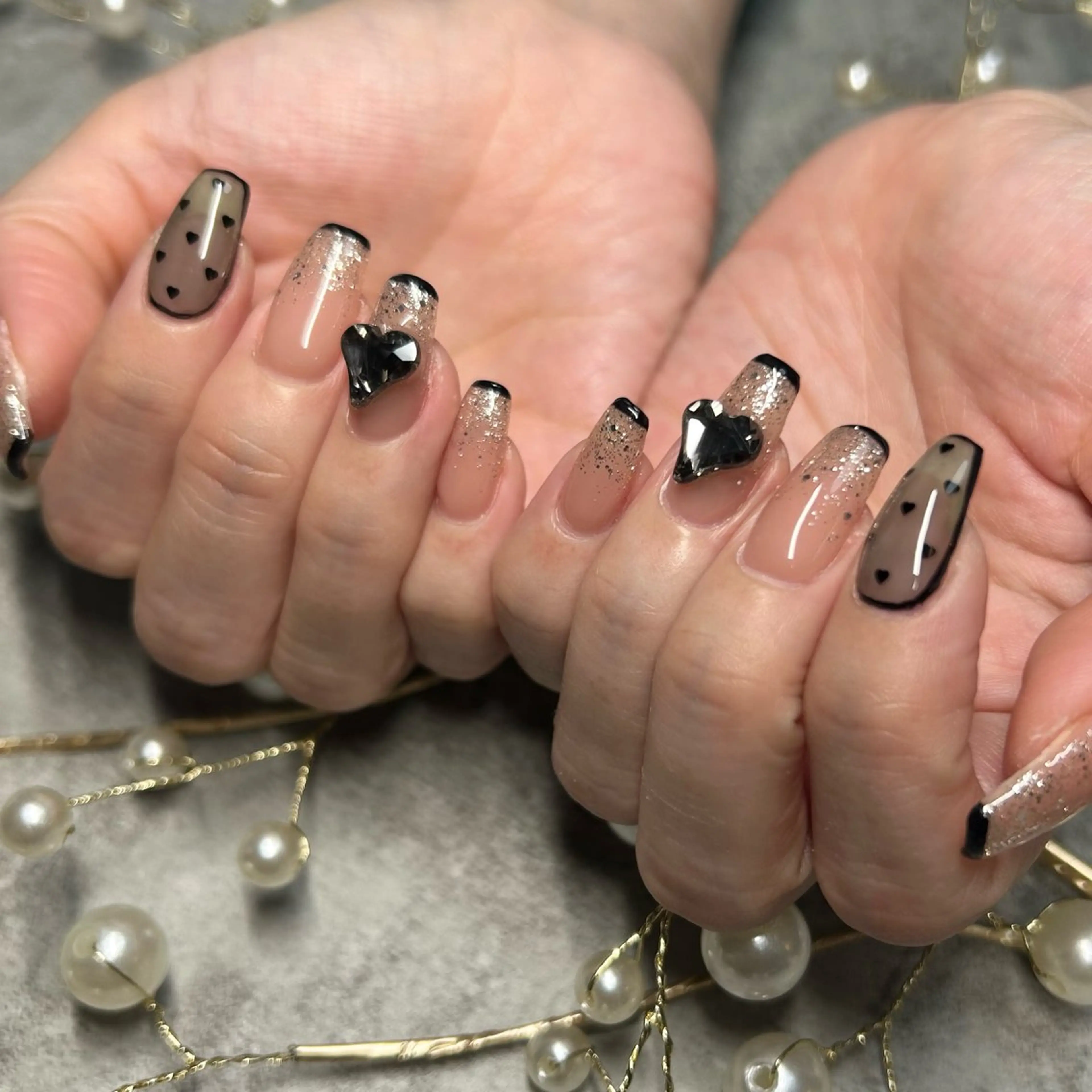 ネイル ストーンネイル ten nail salon　かえでのネイルデザイン