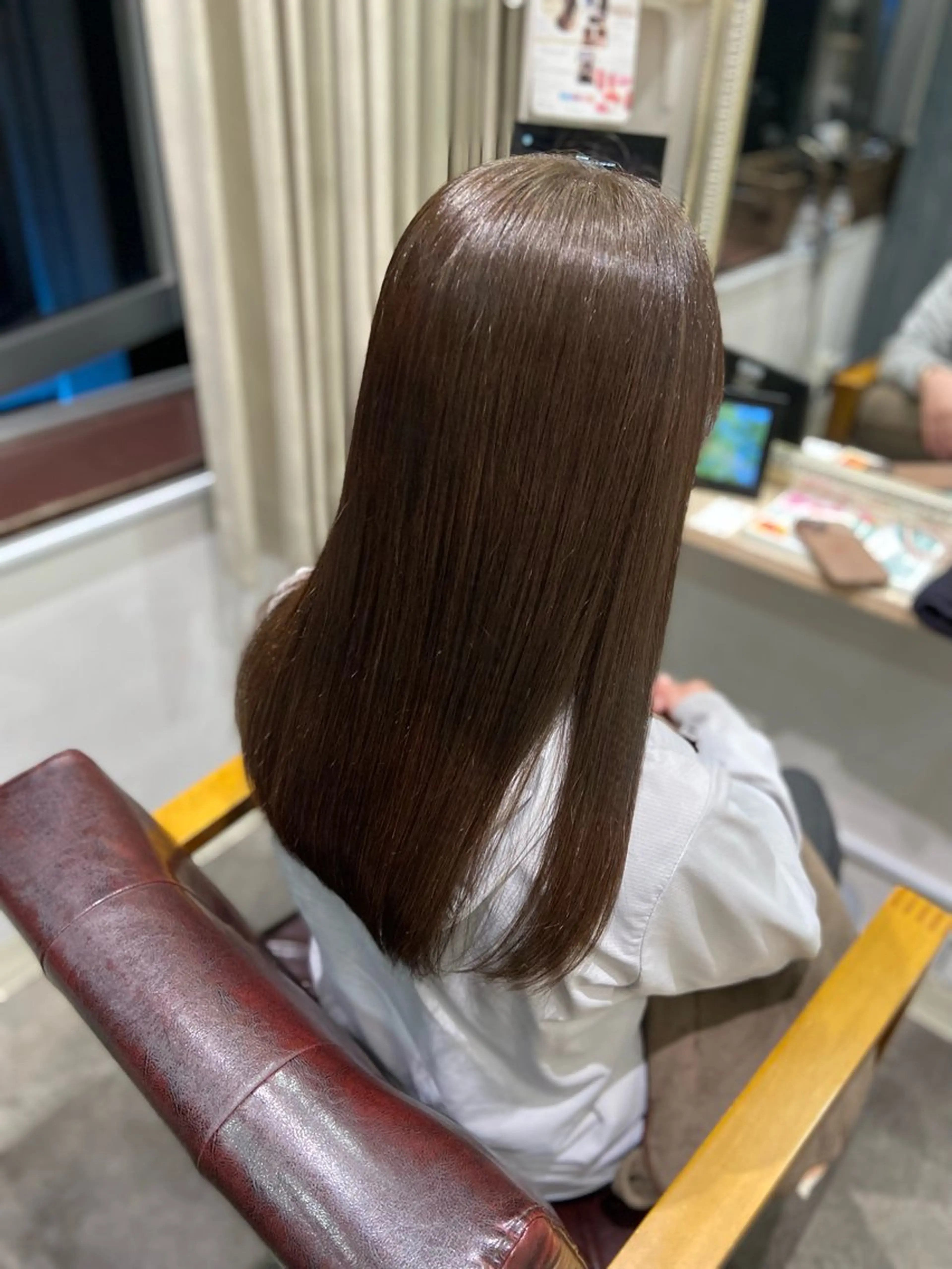 セミロング カラー ベージュカラー 透明感カラー オリーブベージュ arisa/艶カラー /透明感カラーのヘアスタイル