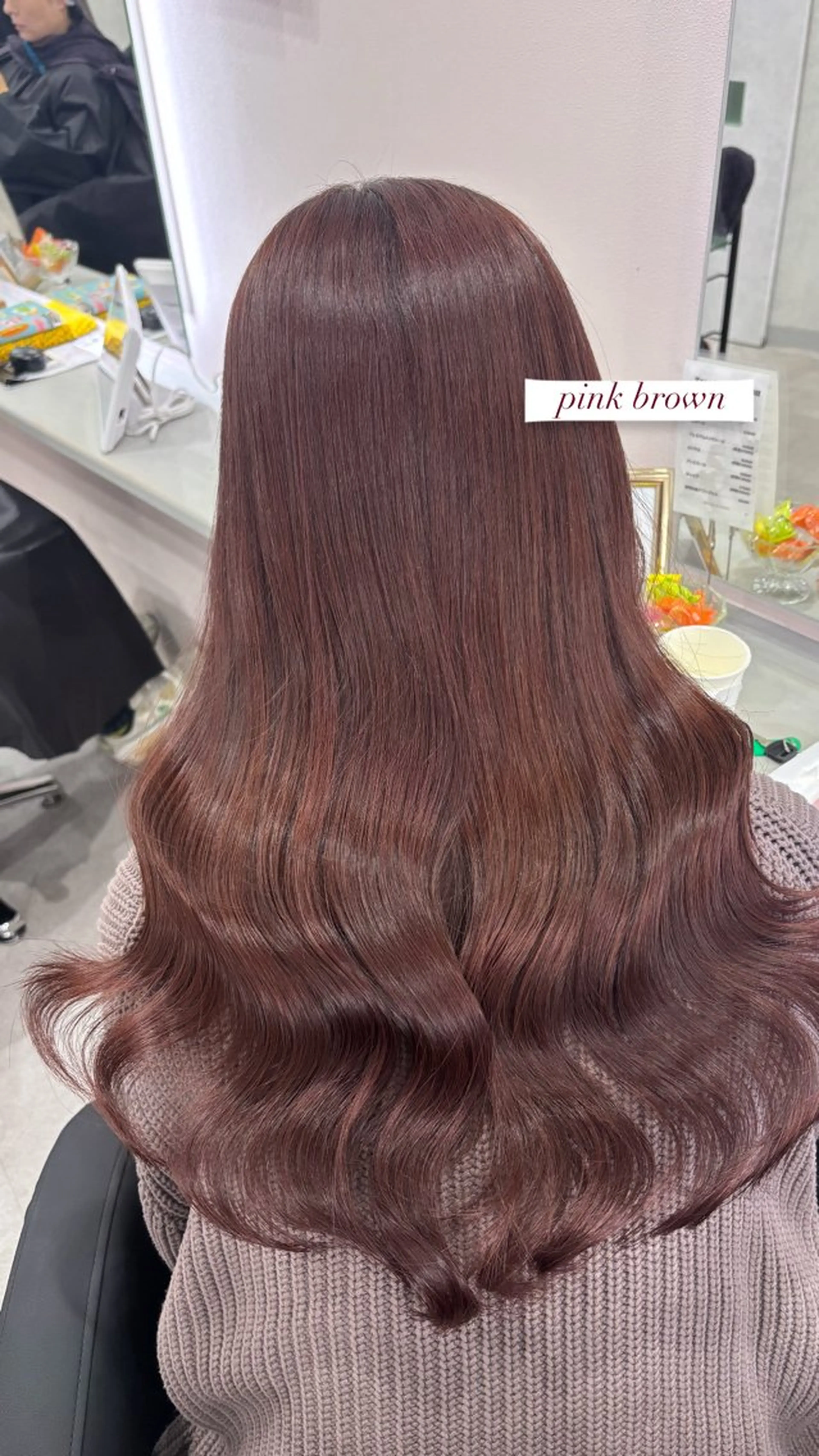 ロング ピンクブラウン カット ヘアカラー トリートメント 🎀柔らか暖色カラ ー💕sayakaのヘアスタイル