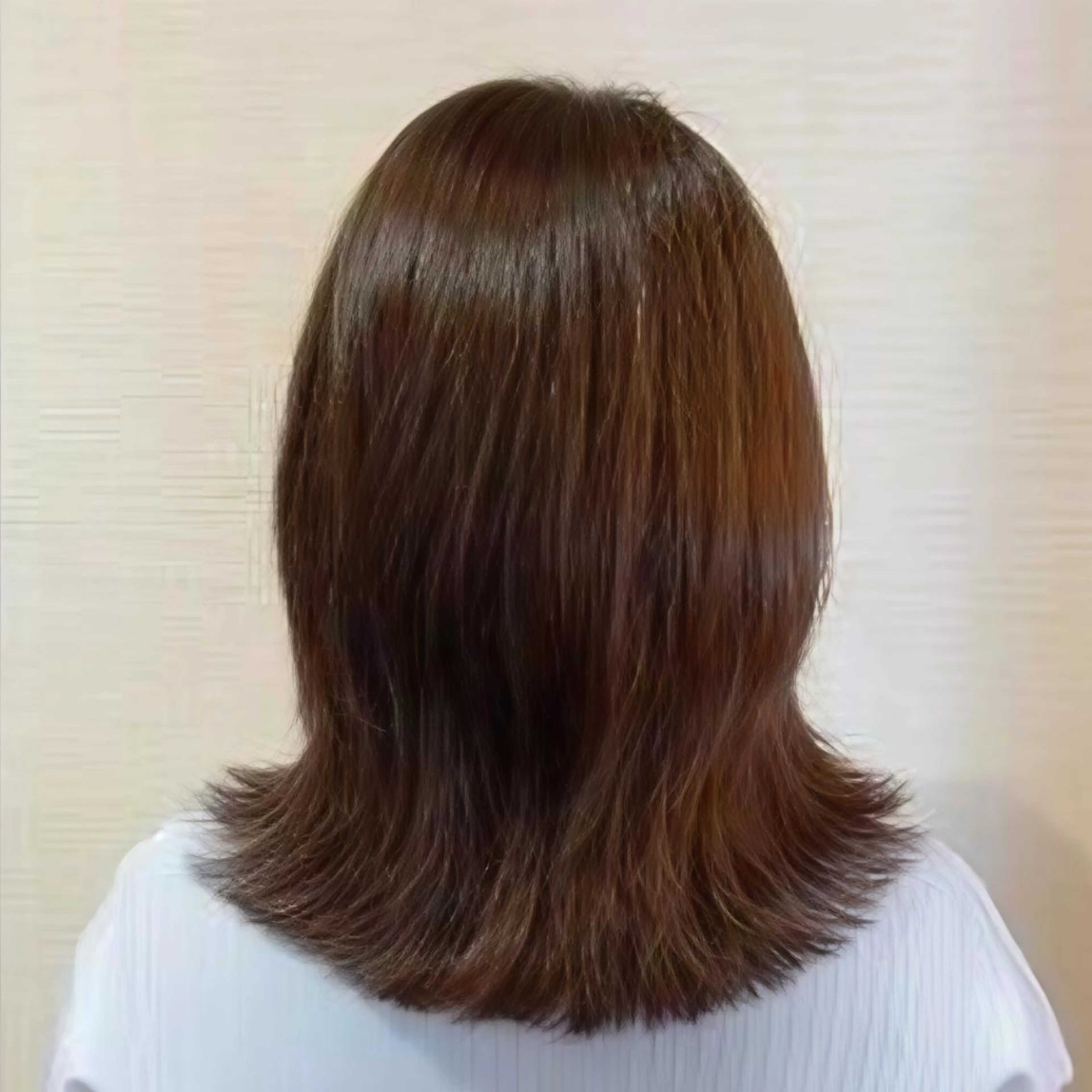 ミディアム ボブ 外ハネヘア カット M.wish 坂野有香のヘアスタイル