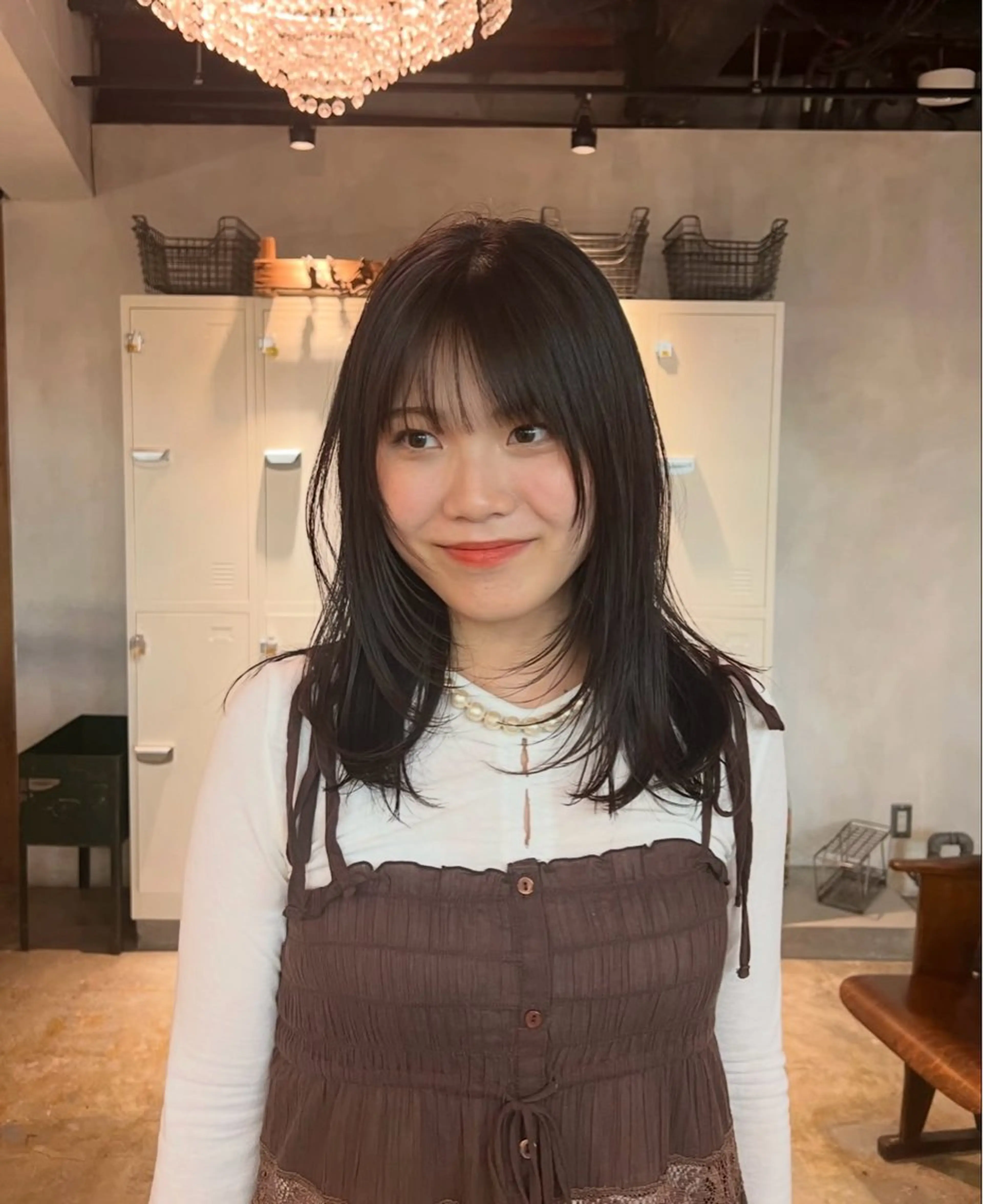 ミディアム 顔まわりレイヤー レイヤーカット カット さくらい まりこのヘアスタイル