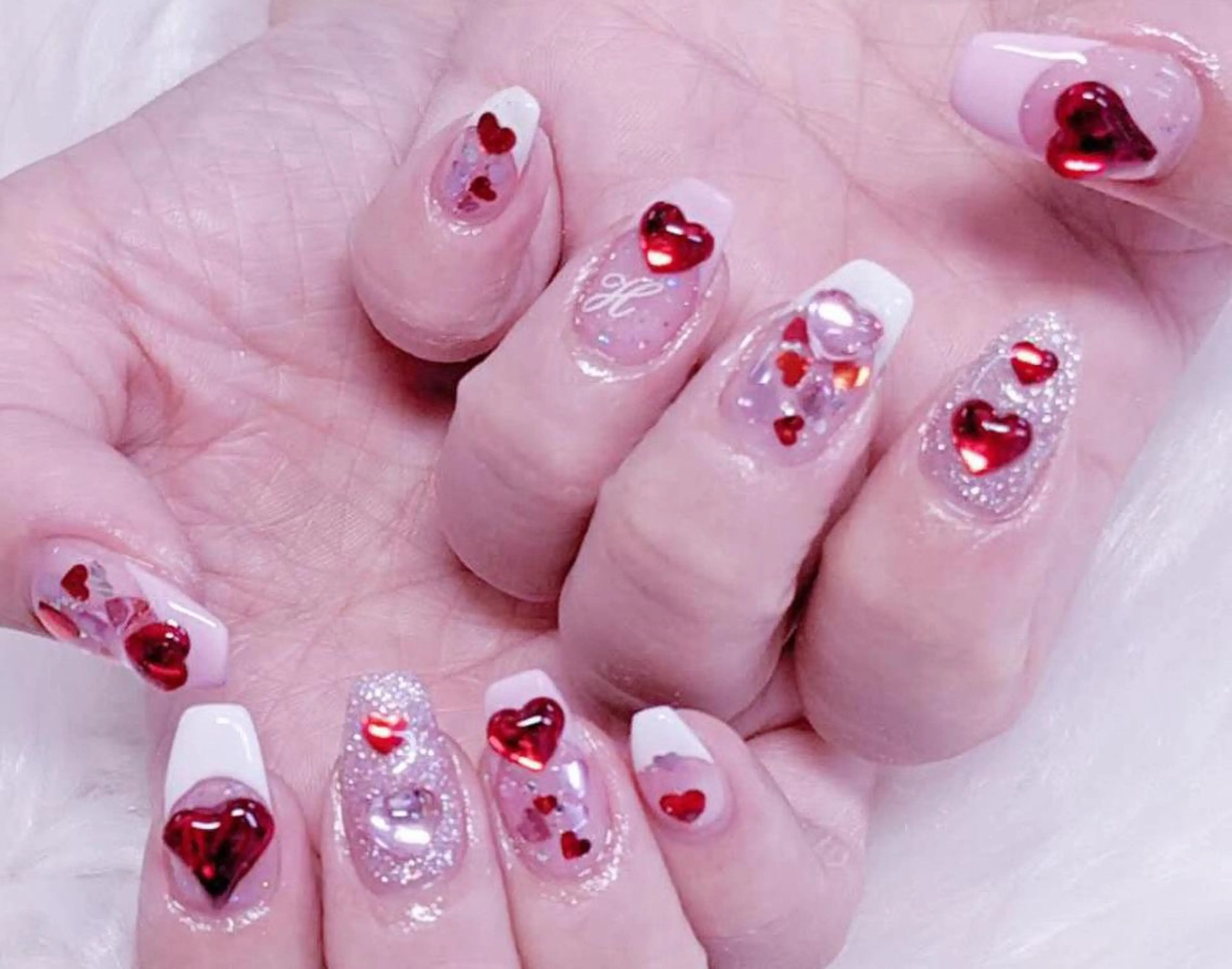 ネイル ハンドネイル MoonNail ユリ🌸のネイルデザイン