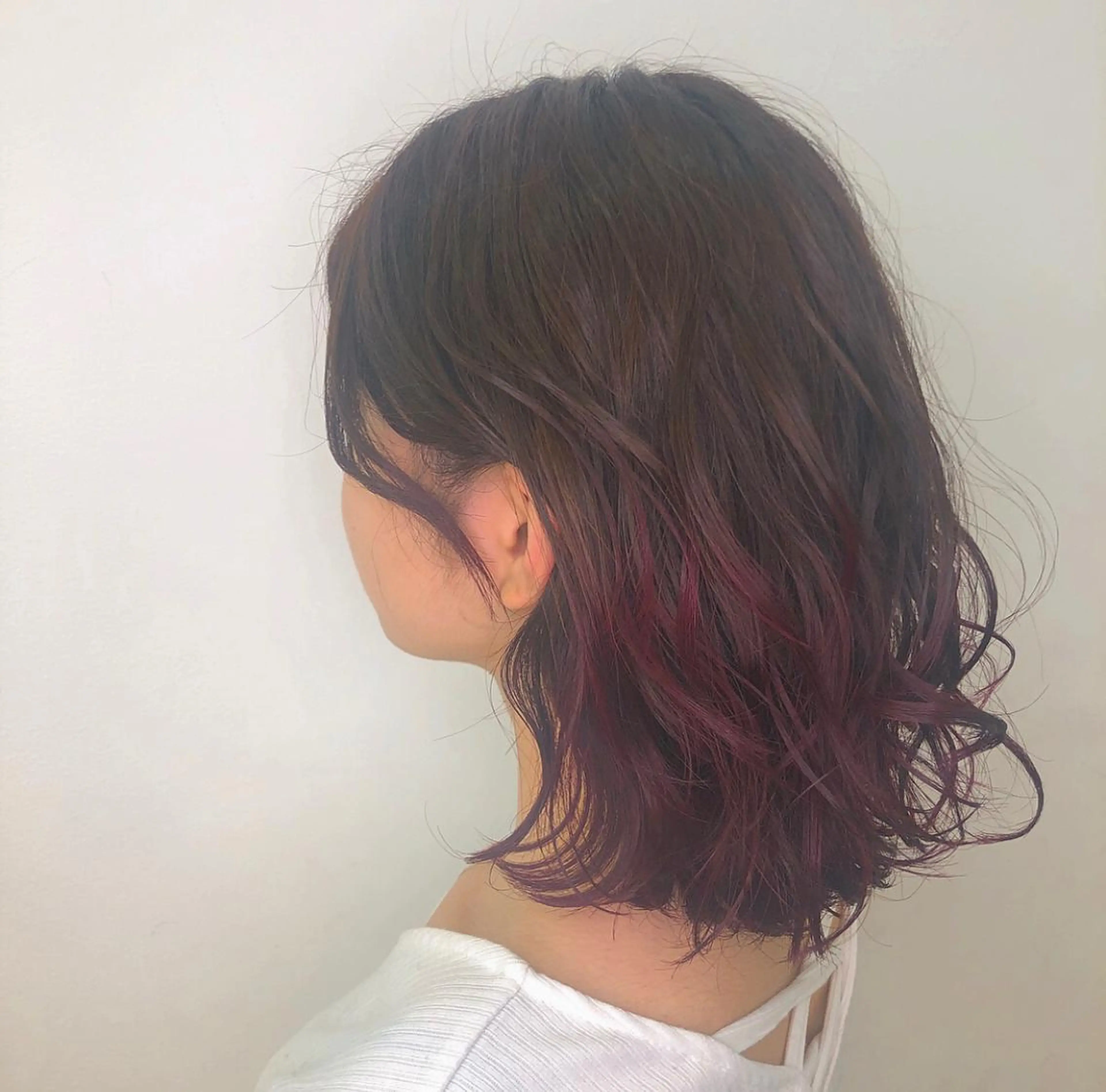 ミディアム カラー 渡邊 唯のヘアスタイル