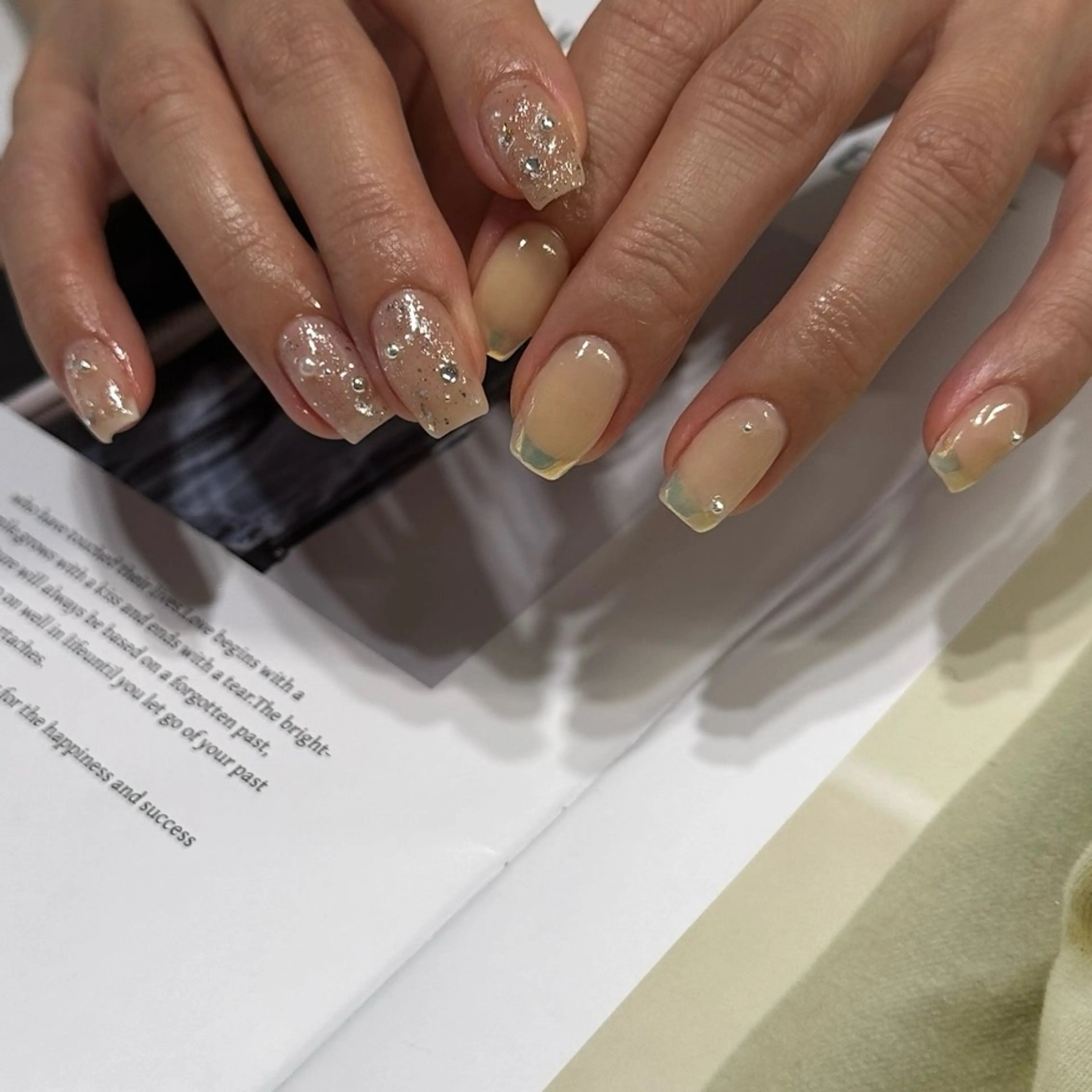 ネイル キラキラネイル ハンドネイル nail salon Cyaanのネイルデザイン