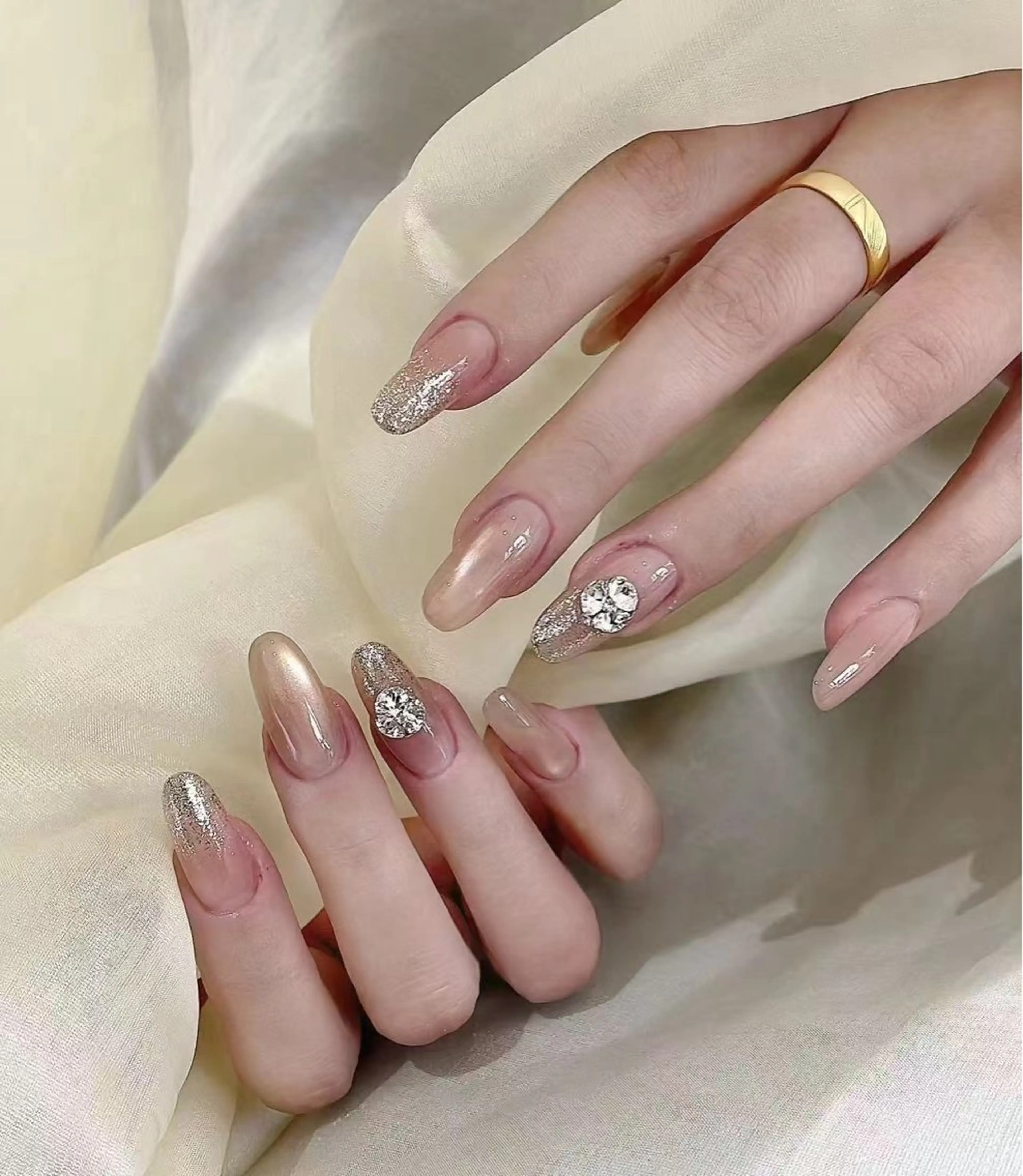ネイル フラワーネイル フレンチネイル ジェルネイル ガラスフレンチ ハート ハンドネイル BabyYouMi nailのネイルデザイン