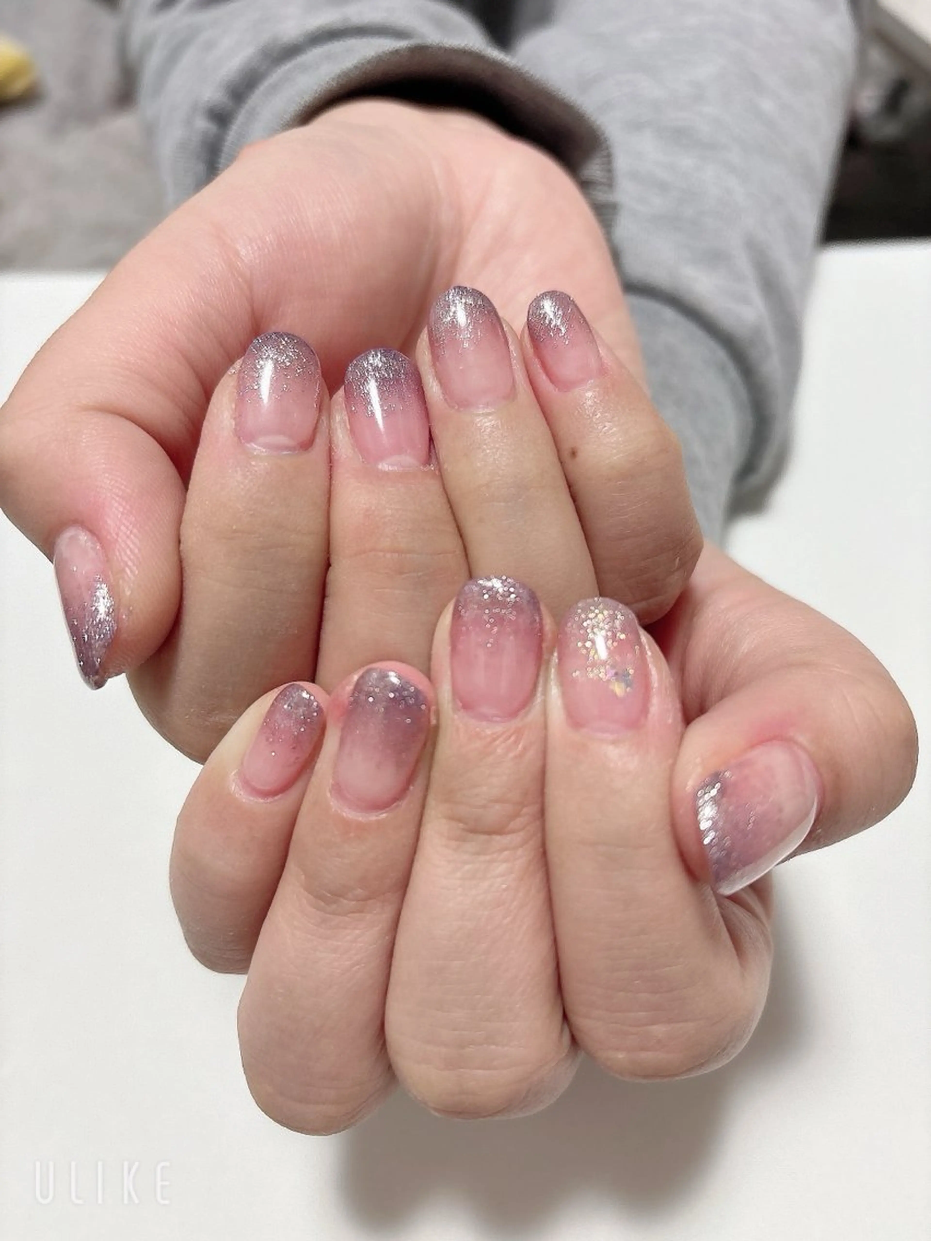 ネイル フラッシュネイル グラデーション キラキラネイル ラメ(グリッター) ラメグラデーション nailsalon N iＪｉのネイルデザイン