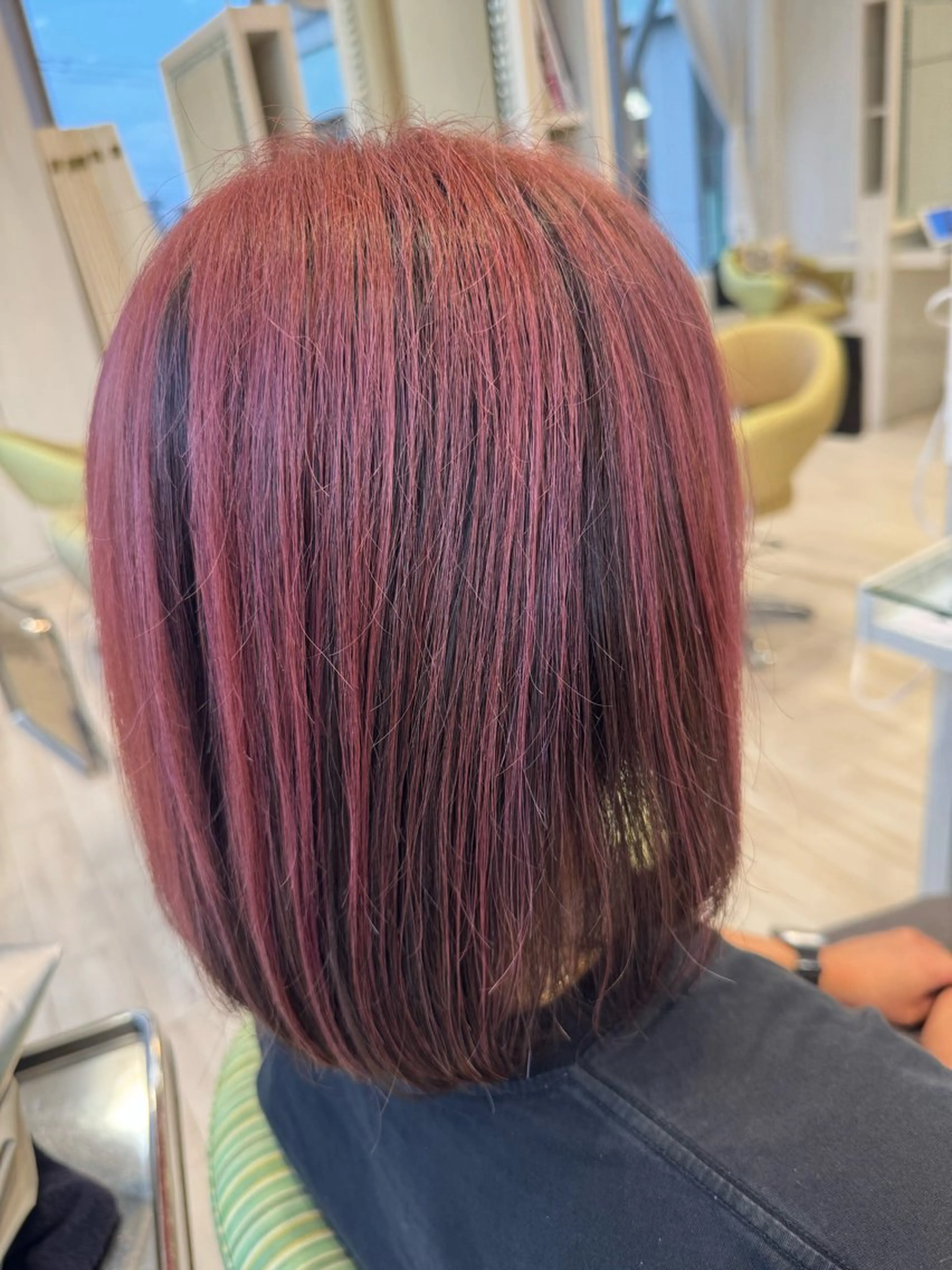 ミディアム ヘアカラー 松尾 怜奈のヘアスタイル