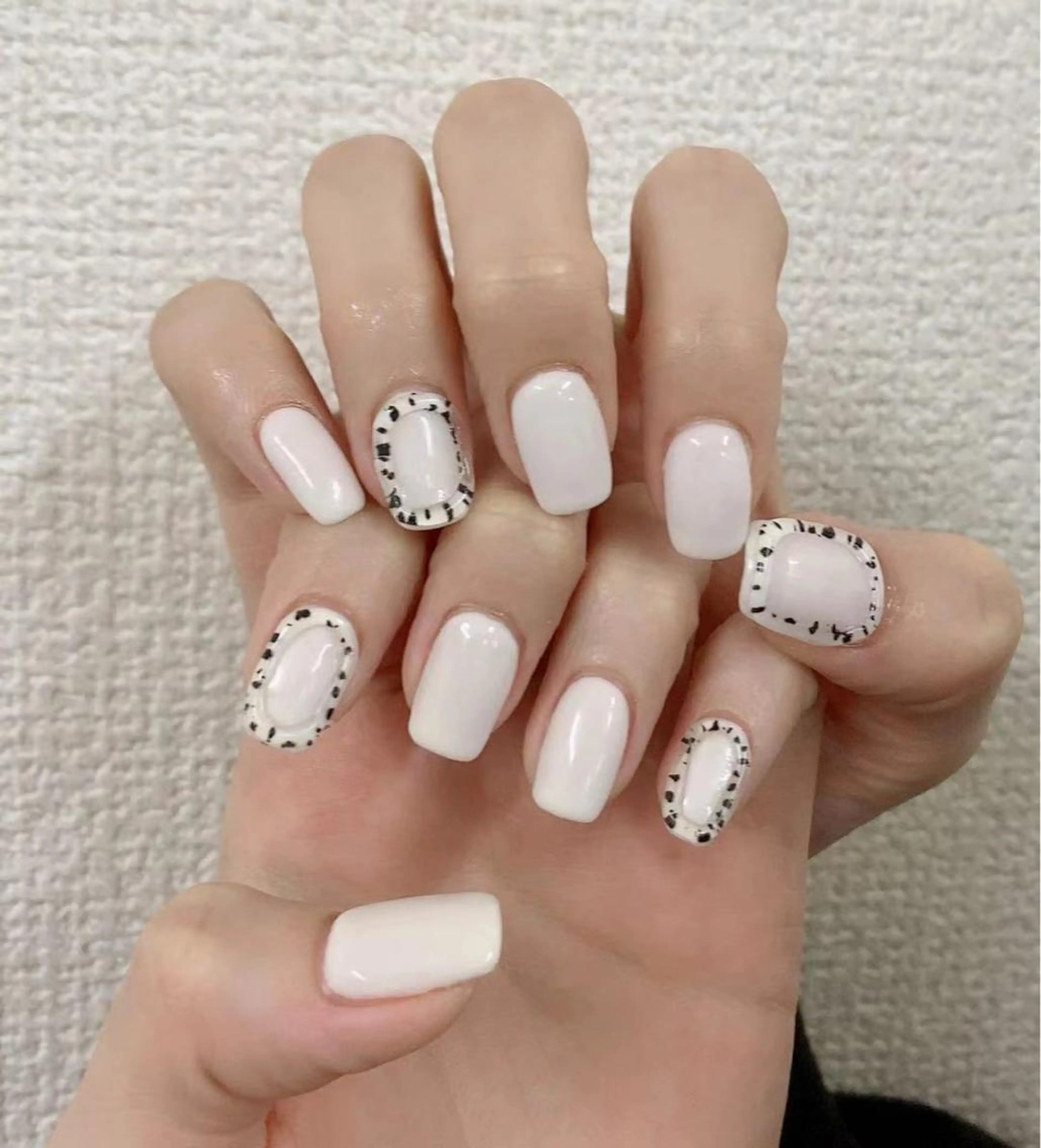 ネイル ハンドネイル I-nailロング /ワンホン/キラキラのネイルデザイン