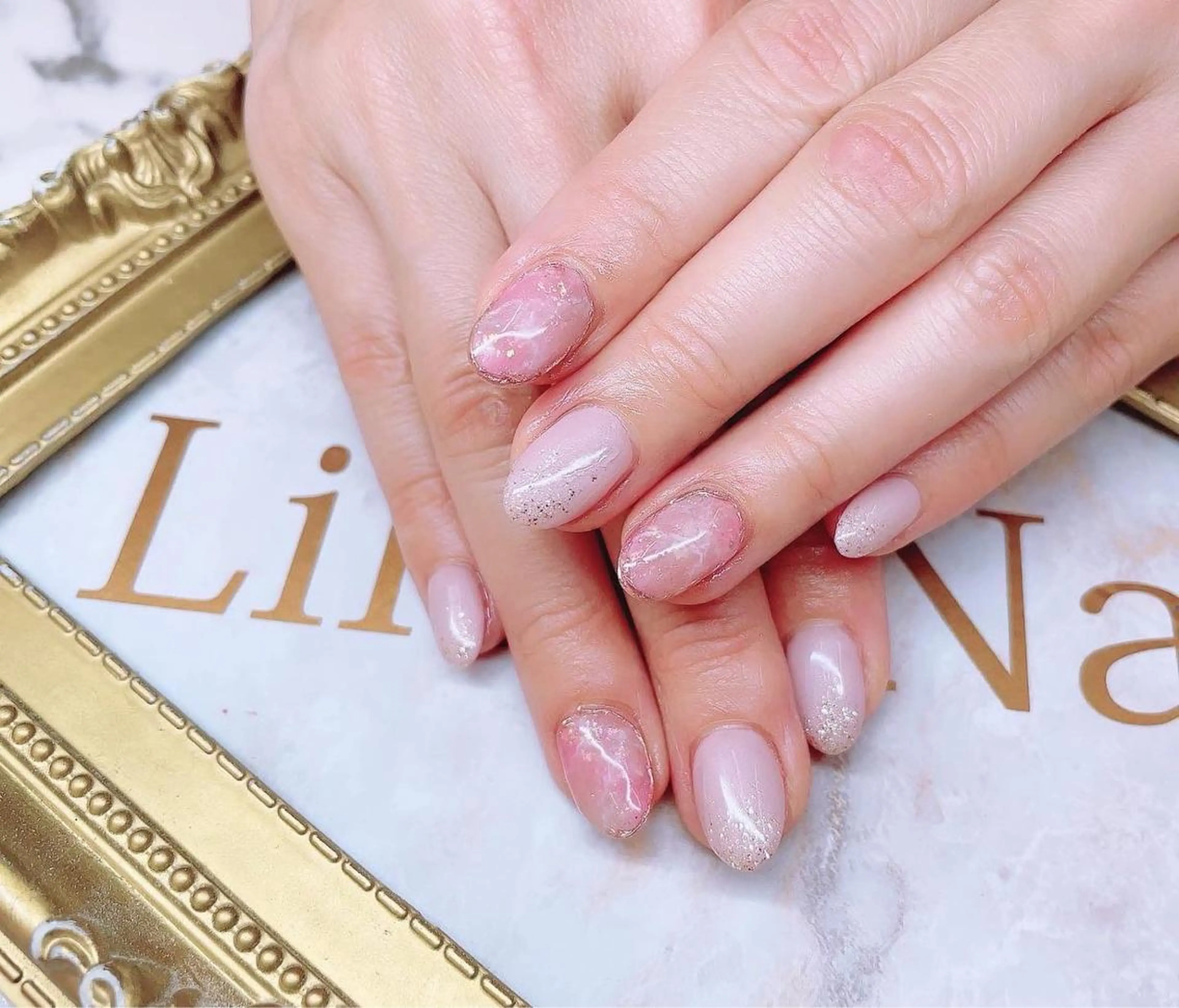 ネイル ジェルネイル ハードジェル キラキラネイル ラメ(グリッター) ロングネイル Lilas Nailのネイルデザイン