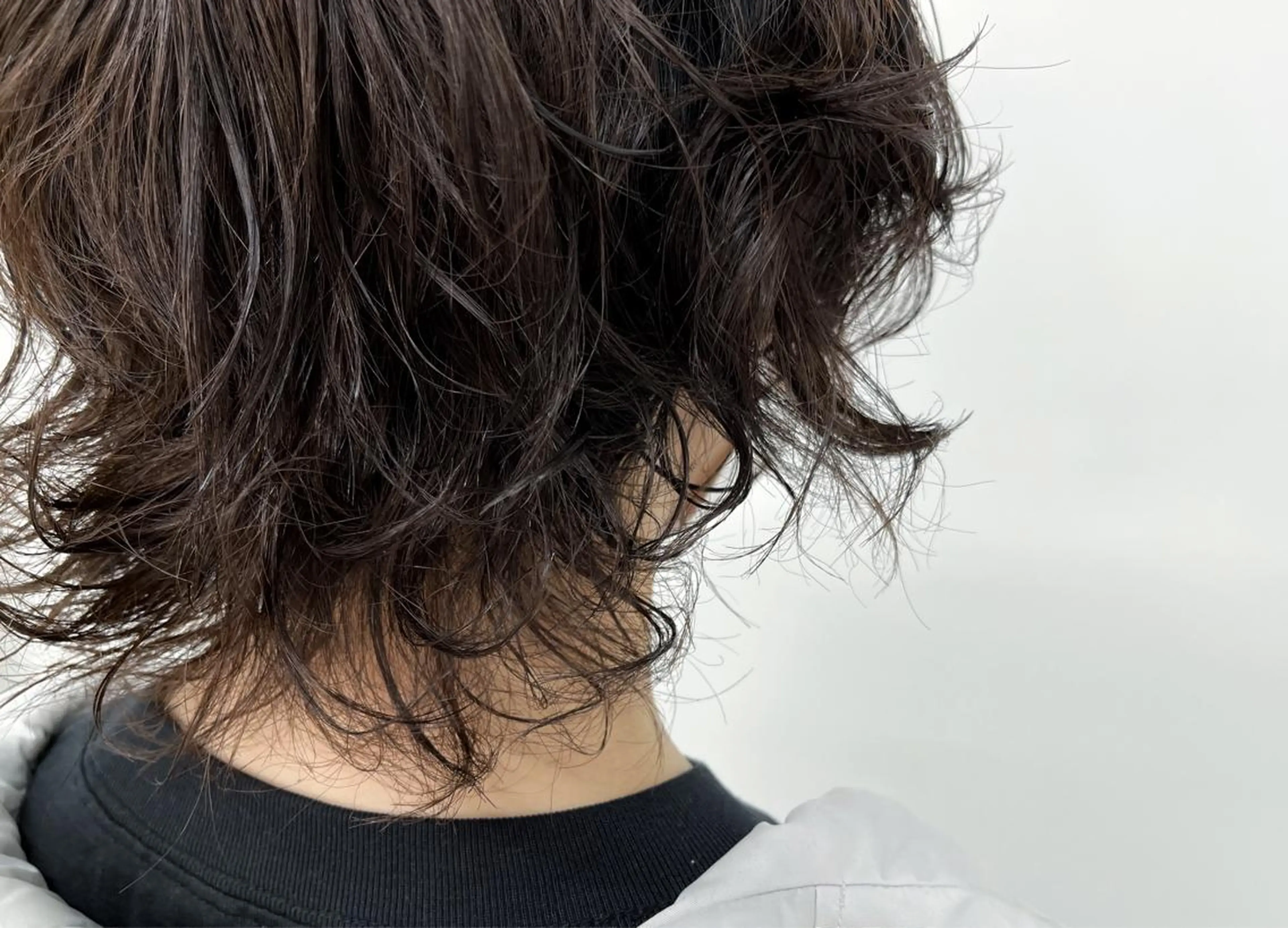 ショート パーマ カット パーマ ヘッドスパ ⭐️当日OK⭐️ 岩田峻のヘアスタイル