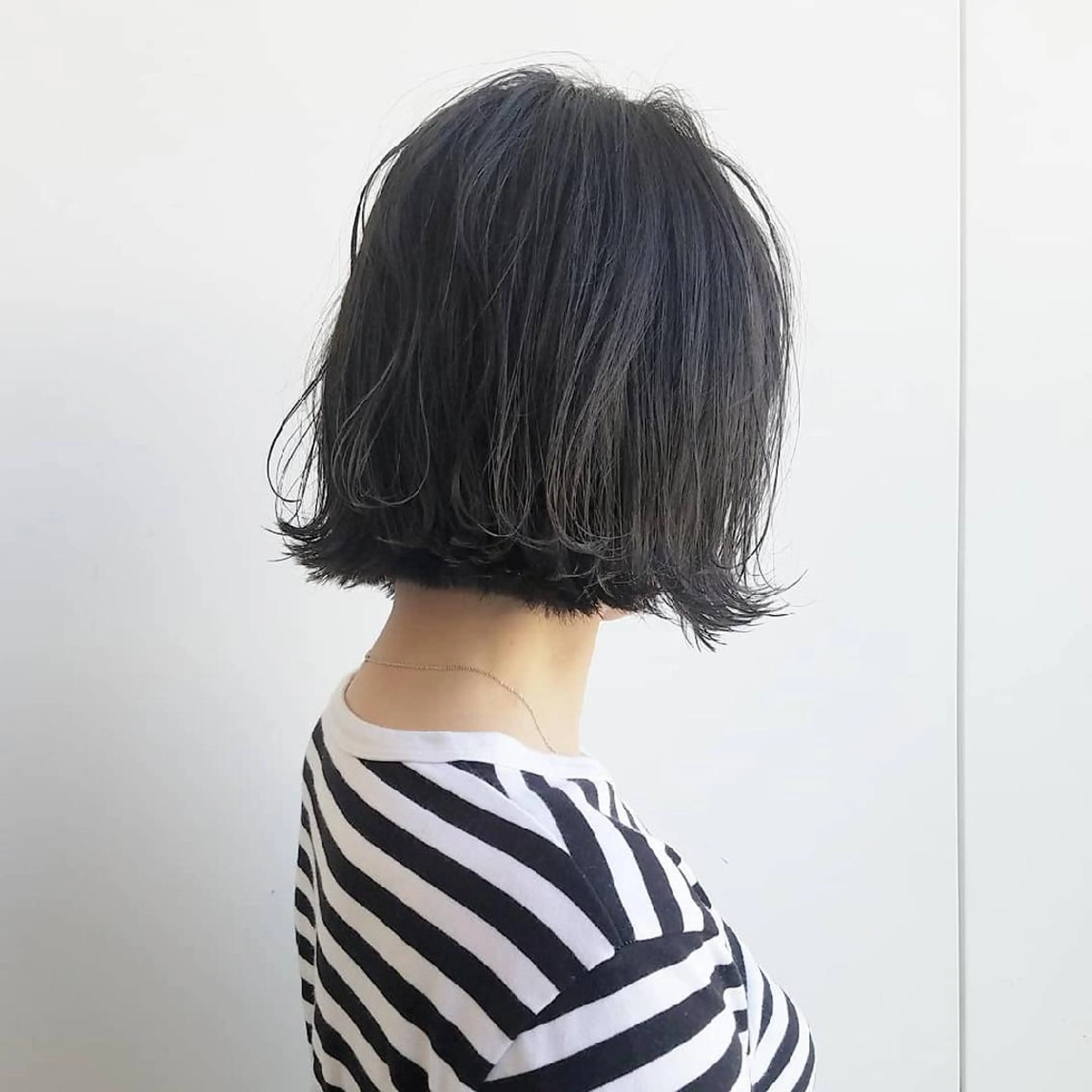 ショート カラー パーマ ネイル マツエク・マツパ ヘアアレンジ ボブ 外ハネヘア iplus まつげ、眉毛、耳つぼのマツエク・マツパデザイン