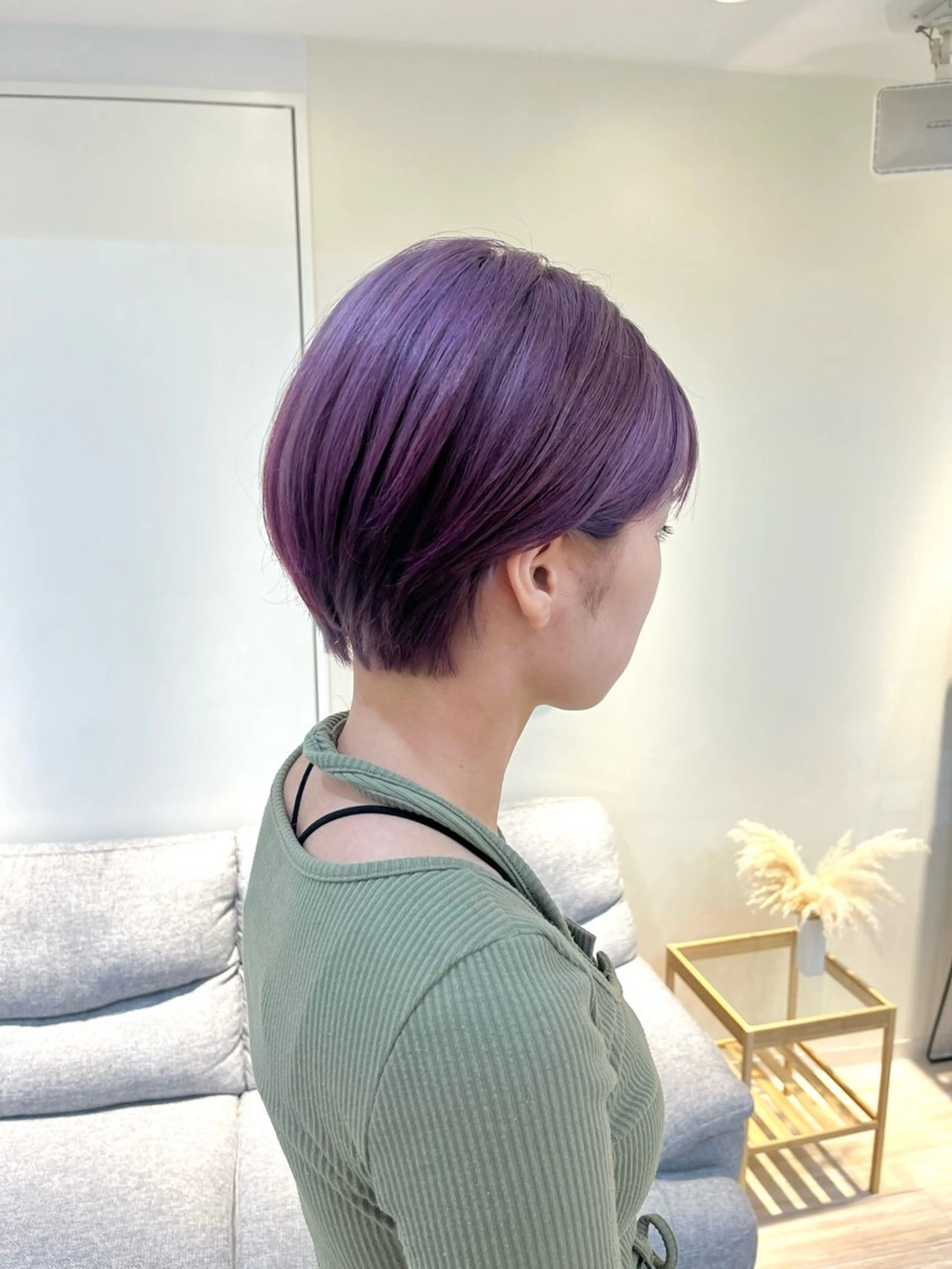 ショート カラー つぼみ/パーマ ／レイヤー／ボブのヘアスタイル