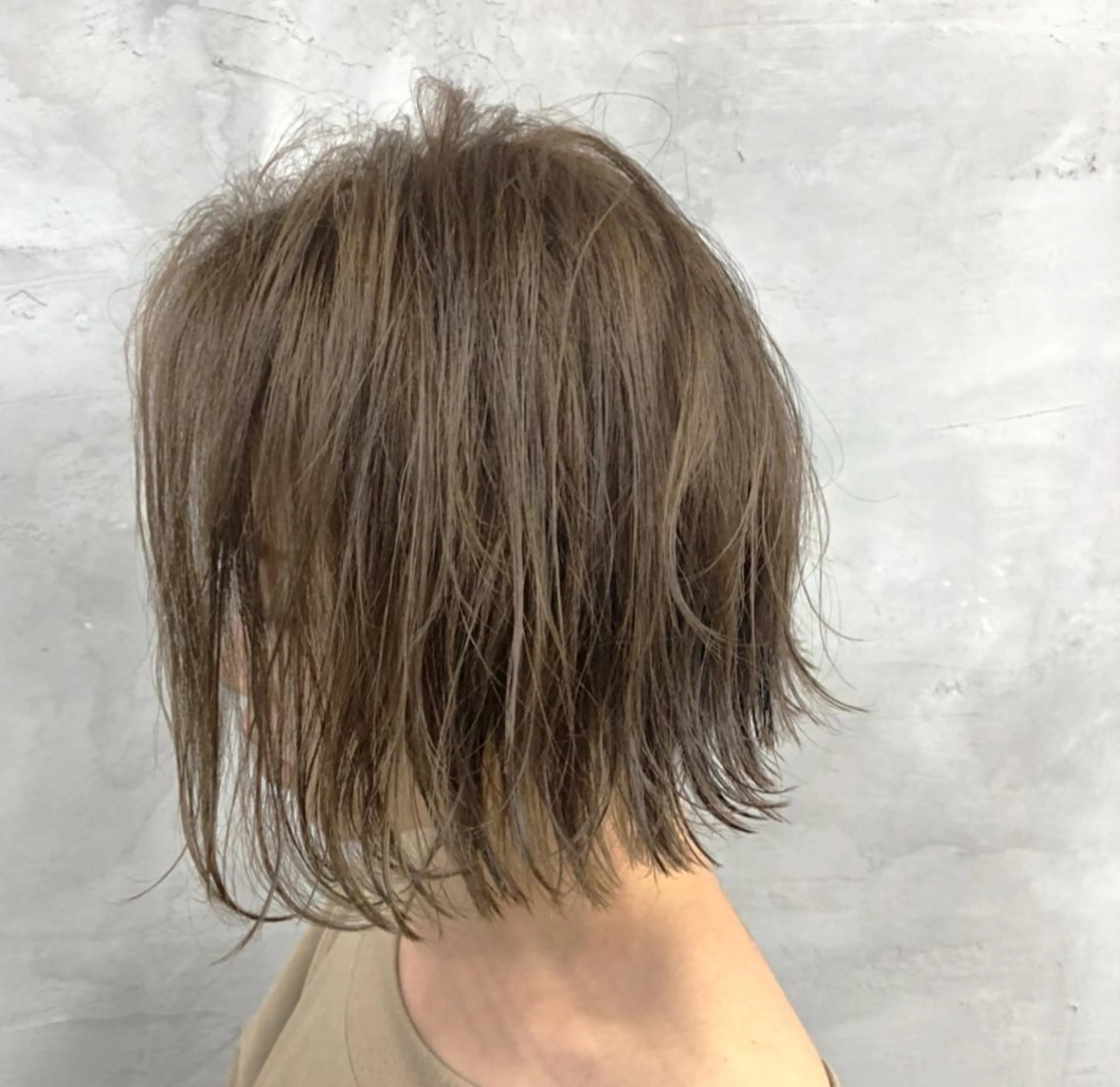 ショート カラー ベージュカラー ハイライトカラー ハイライト カット ヘアカラー トリートメント ショート、韓国メンズ ヘアのかつらぎのヘアスタイル