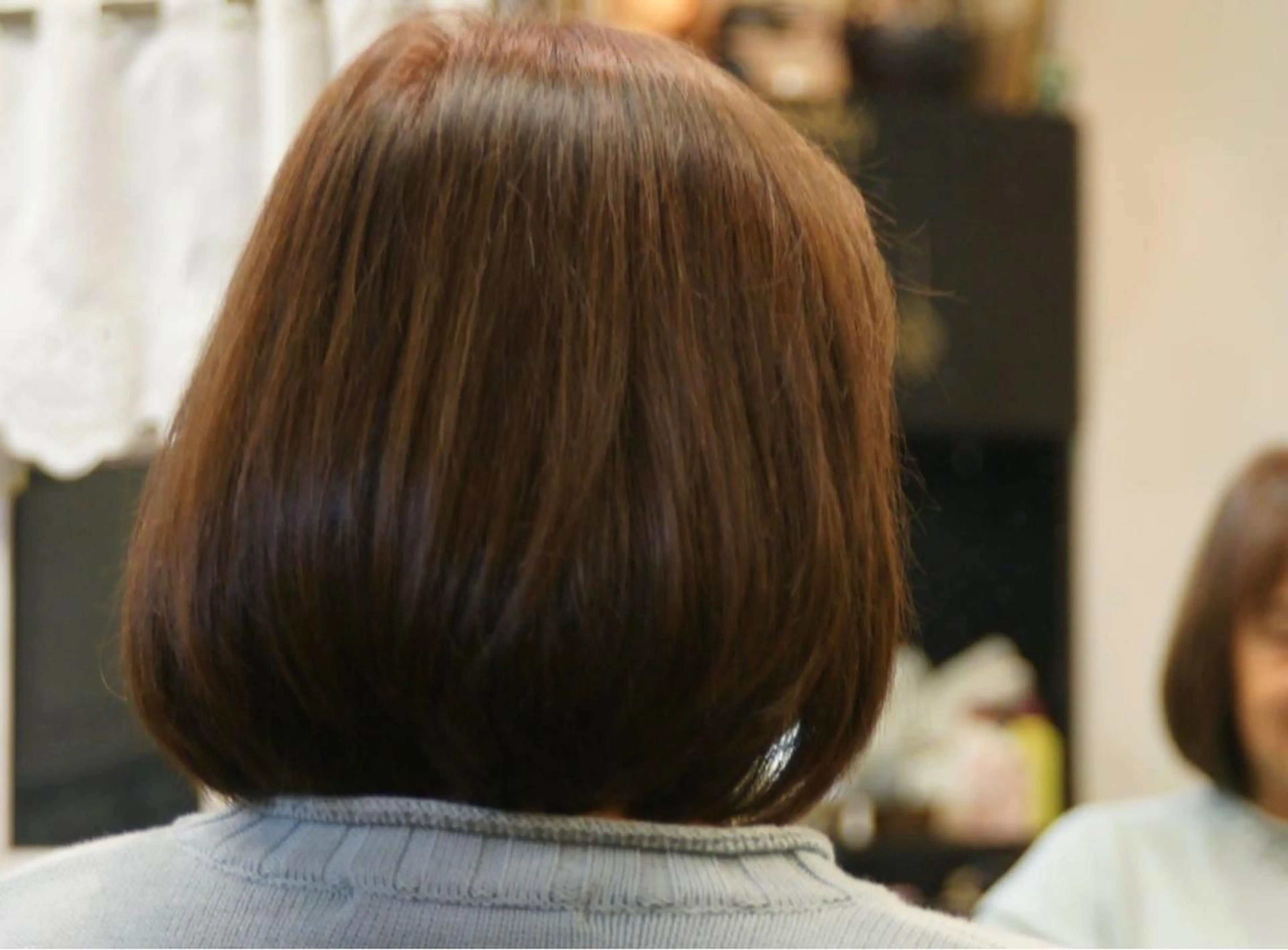 ミディアム カット ヘアカラー ひなや美容室所属・井上 和久のヘアスタイル