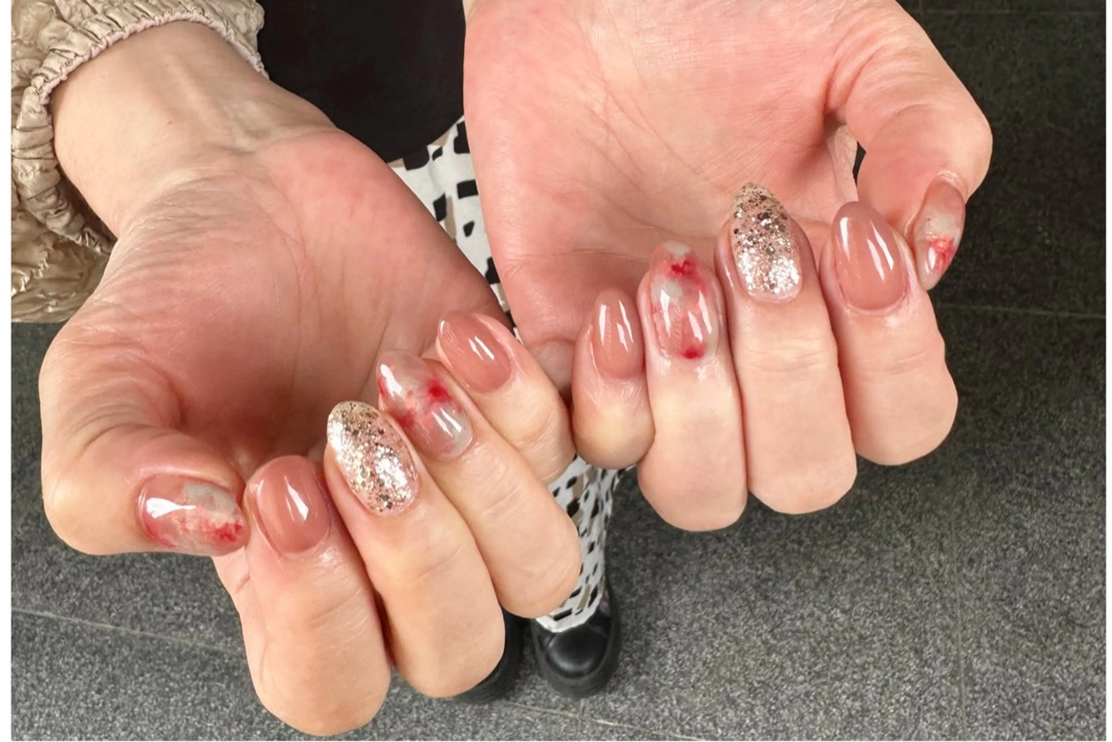 ネイル ハンドネイル 長谷川 奈緒美のネイルデザイン