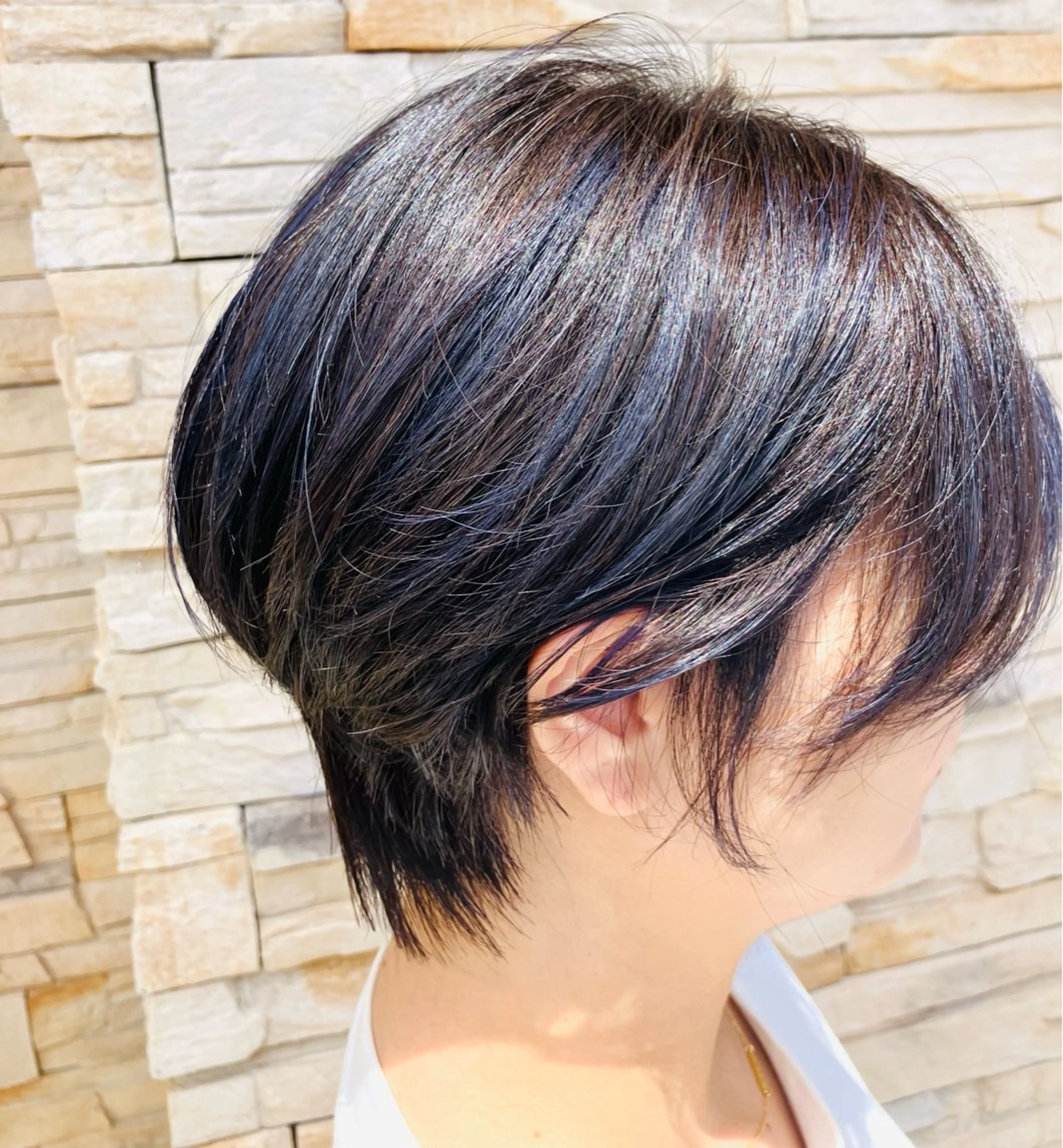カラー TERUYA shionのヘアスタイル