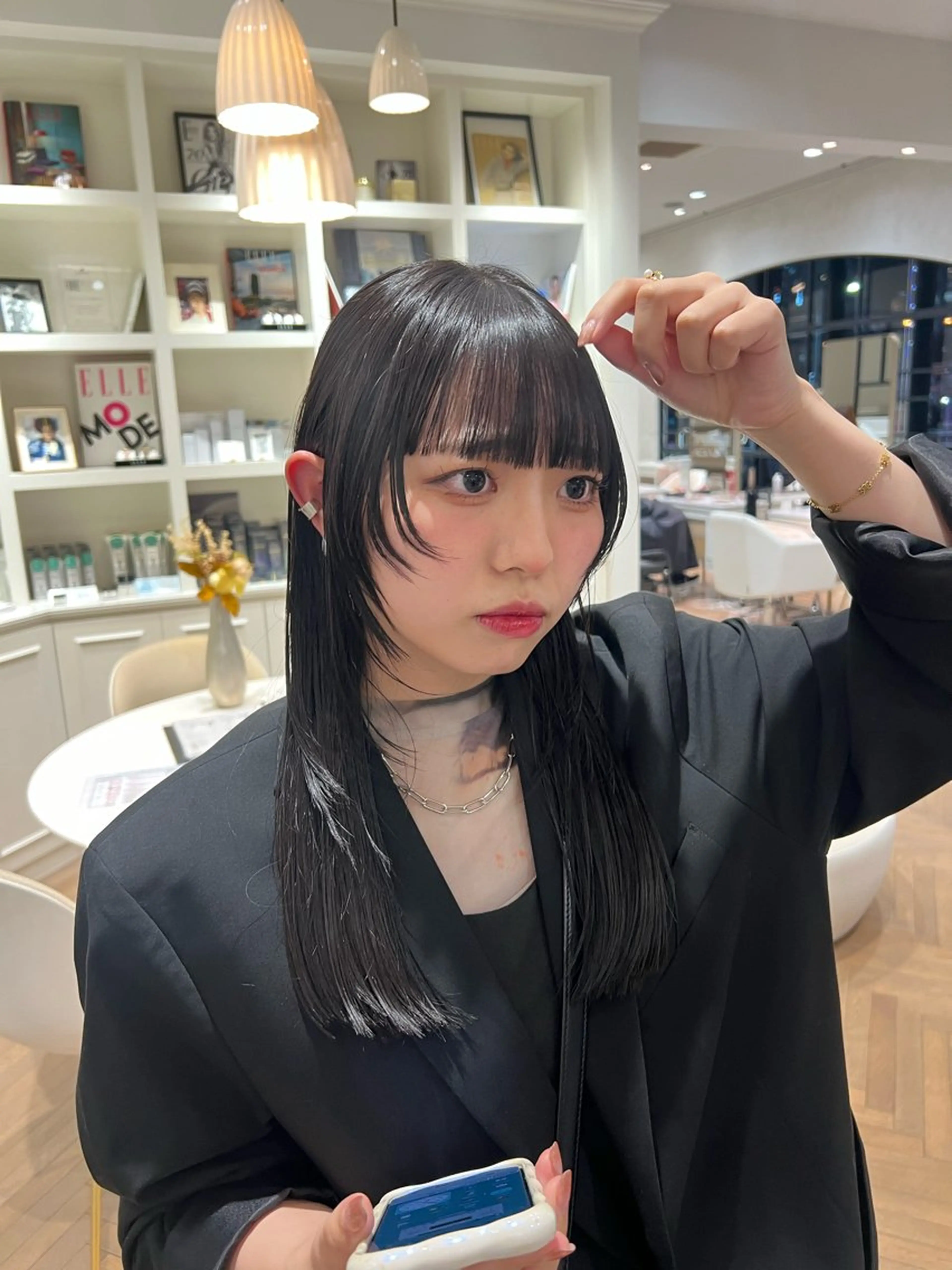 ロング カラー 顔まわりレイヤー レイヤーカット カット ヘアカラー トリートメント 似合わせ/レイヤー 💟SAEのヘアスタイル