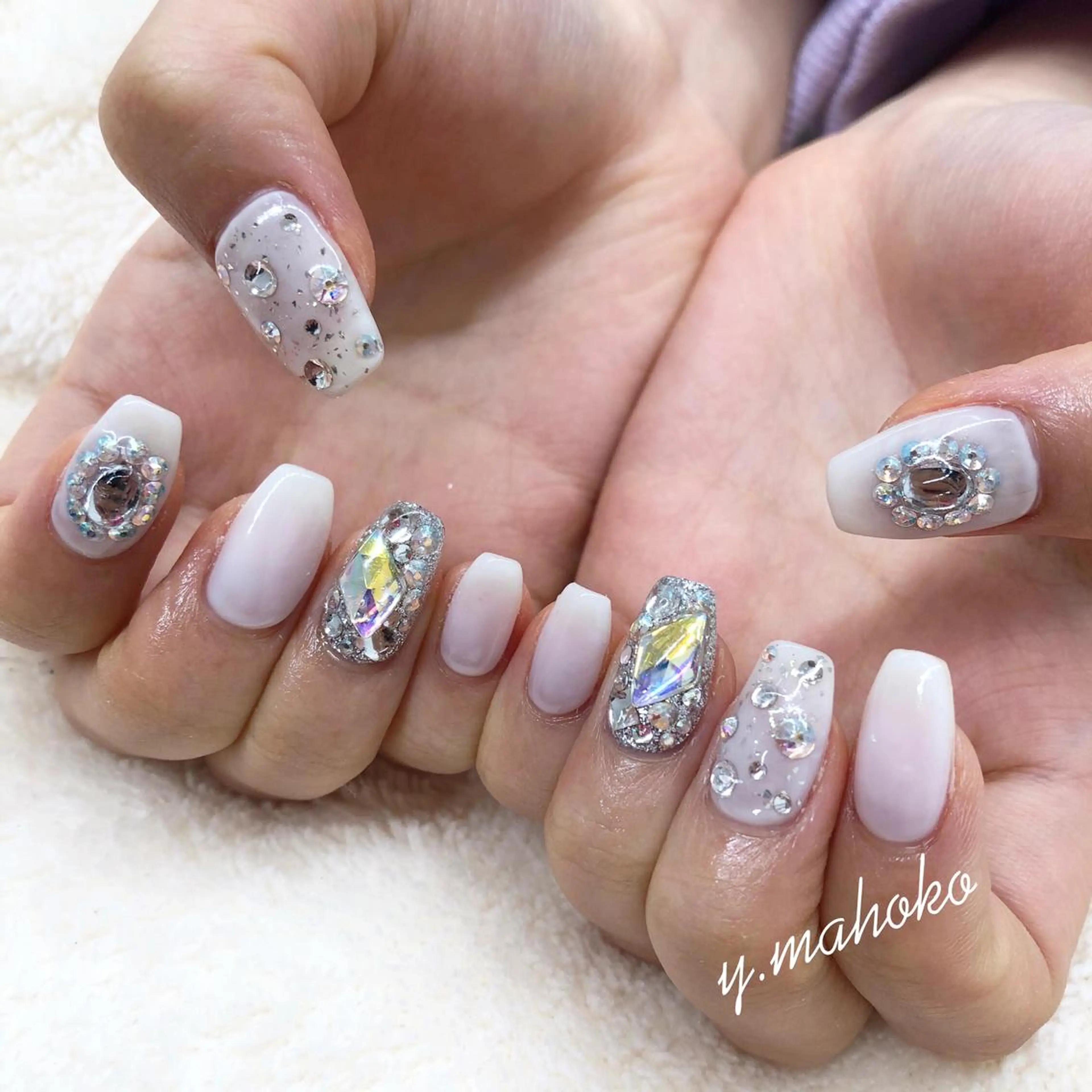ネイル キラキラネイル ハンドネイル パラジェル有/ 長さだし/mahoのネイルデザイン