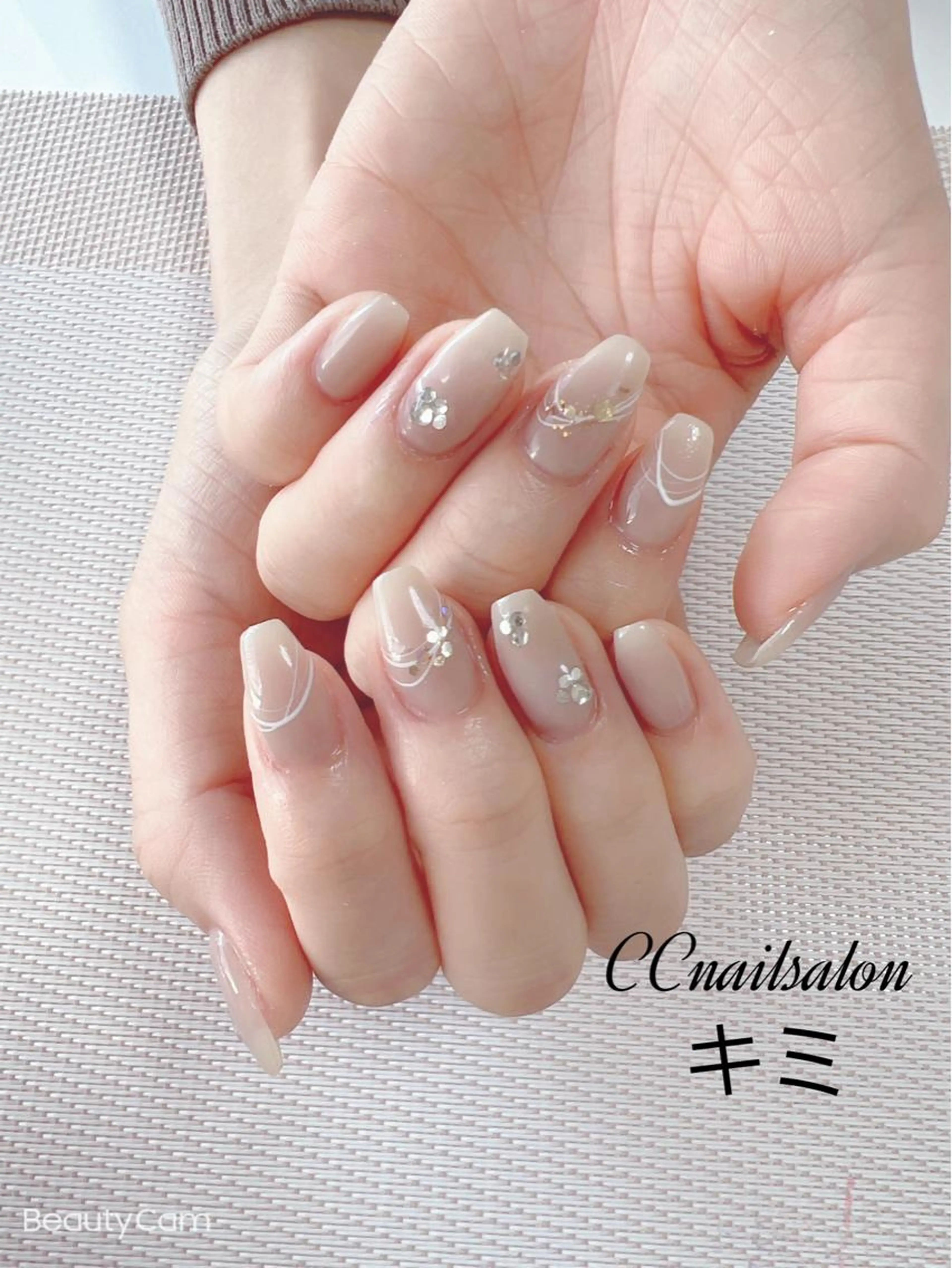 🉐「ハンド」長さだし定額デザイン、27種類、色自由選びます。(スカルプ、チップ)の写真