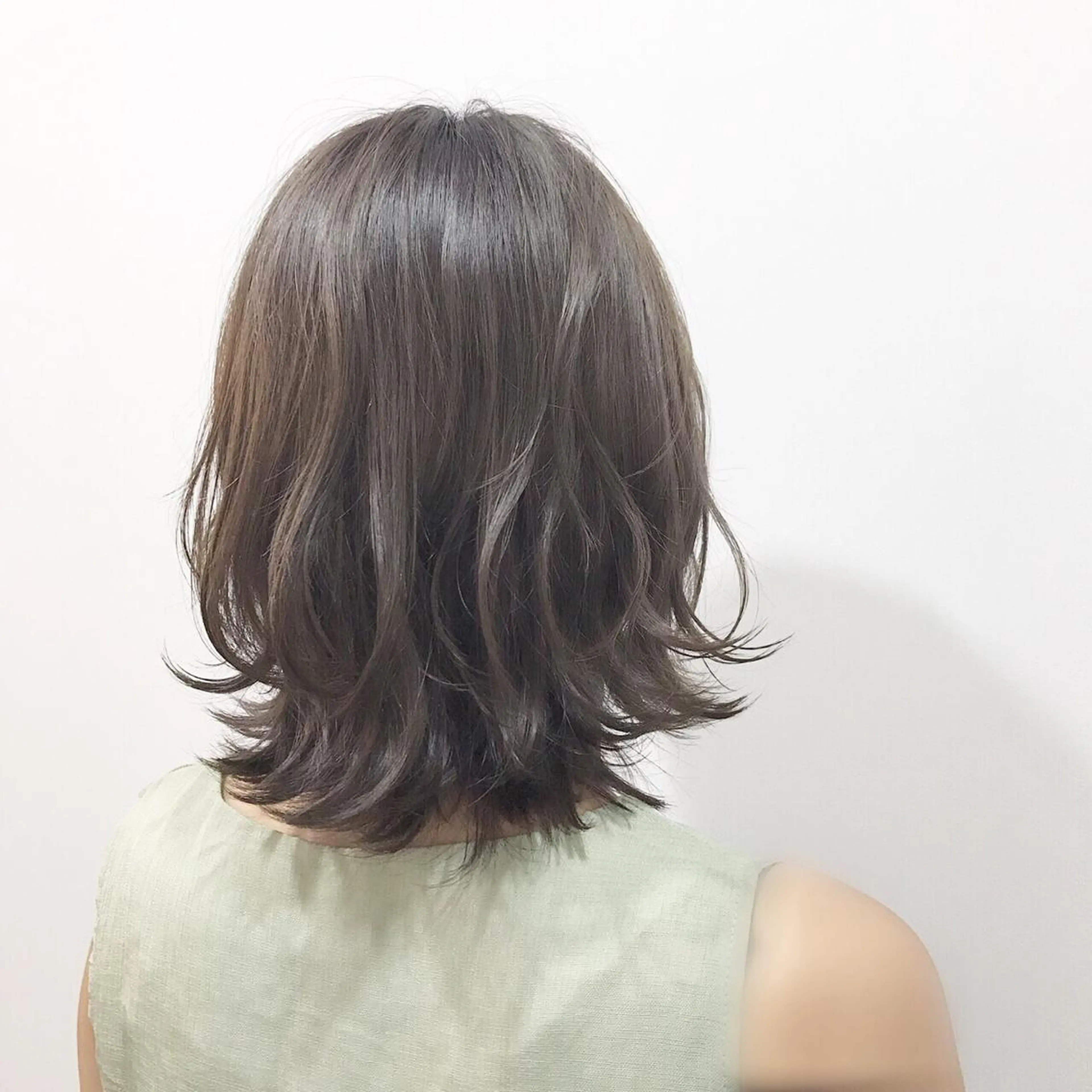 ミディアム カラー パーマ ヘアアレンジ テディ teddyのヘアスタイル