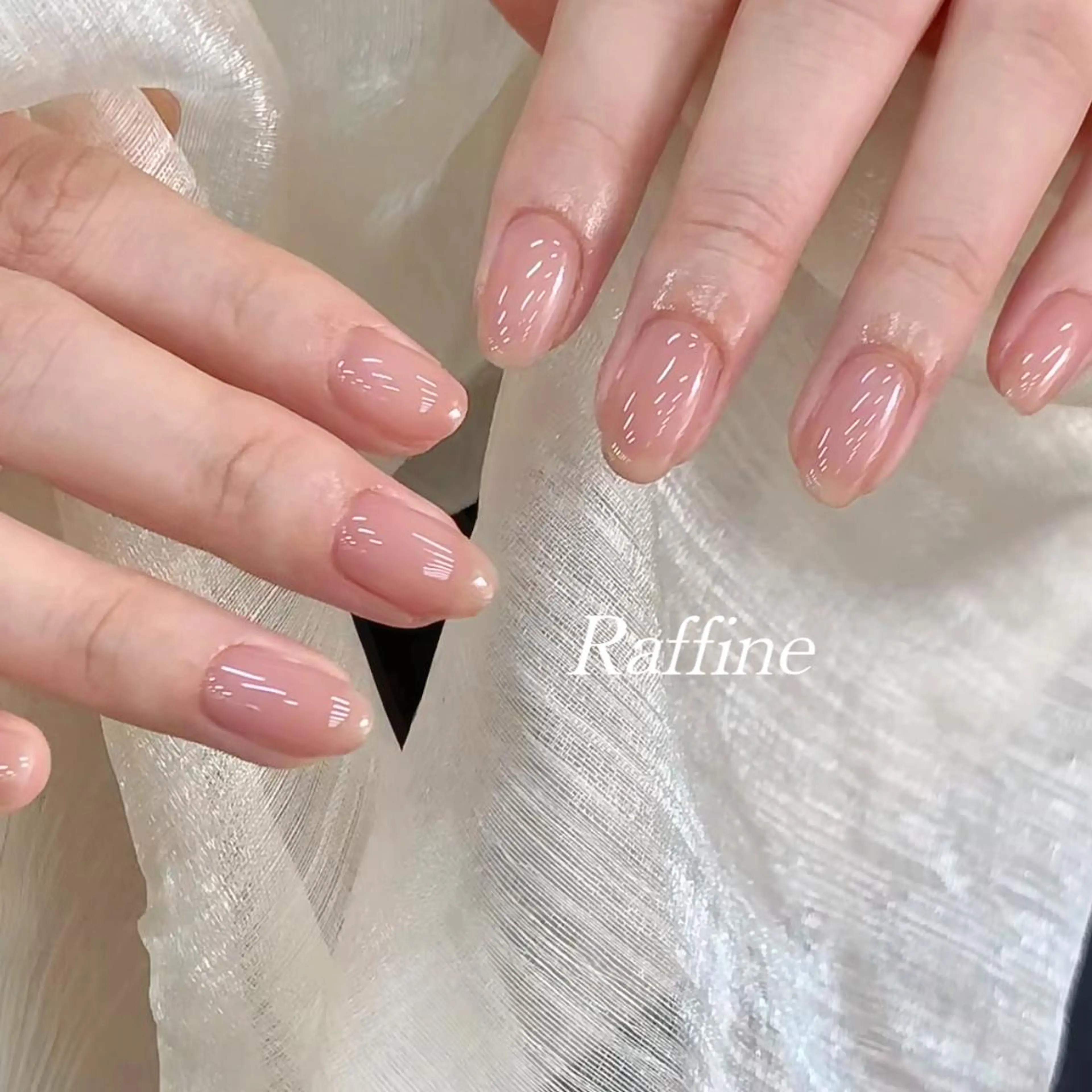 ネイル RAFFINE haru🦋🩵のネイルデザイン