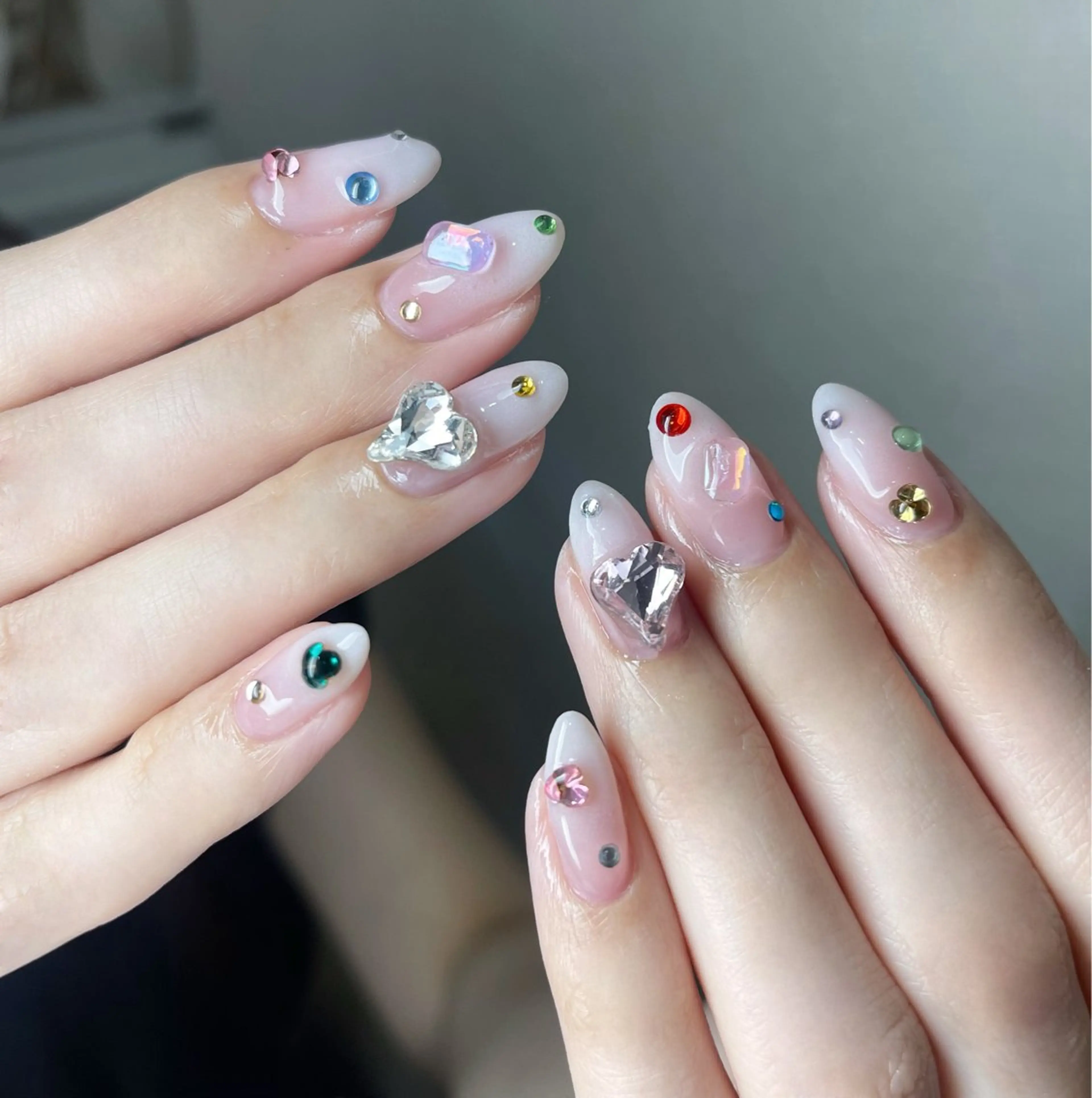 ネイル フットネイル フレンチネイル グラデーション キラキラネイル マグネットネイル Lina nailのネイルデザイン