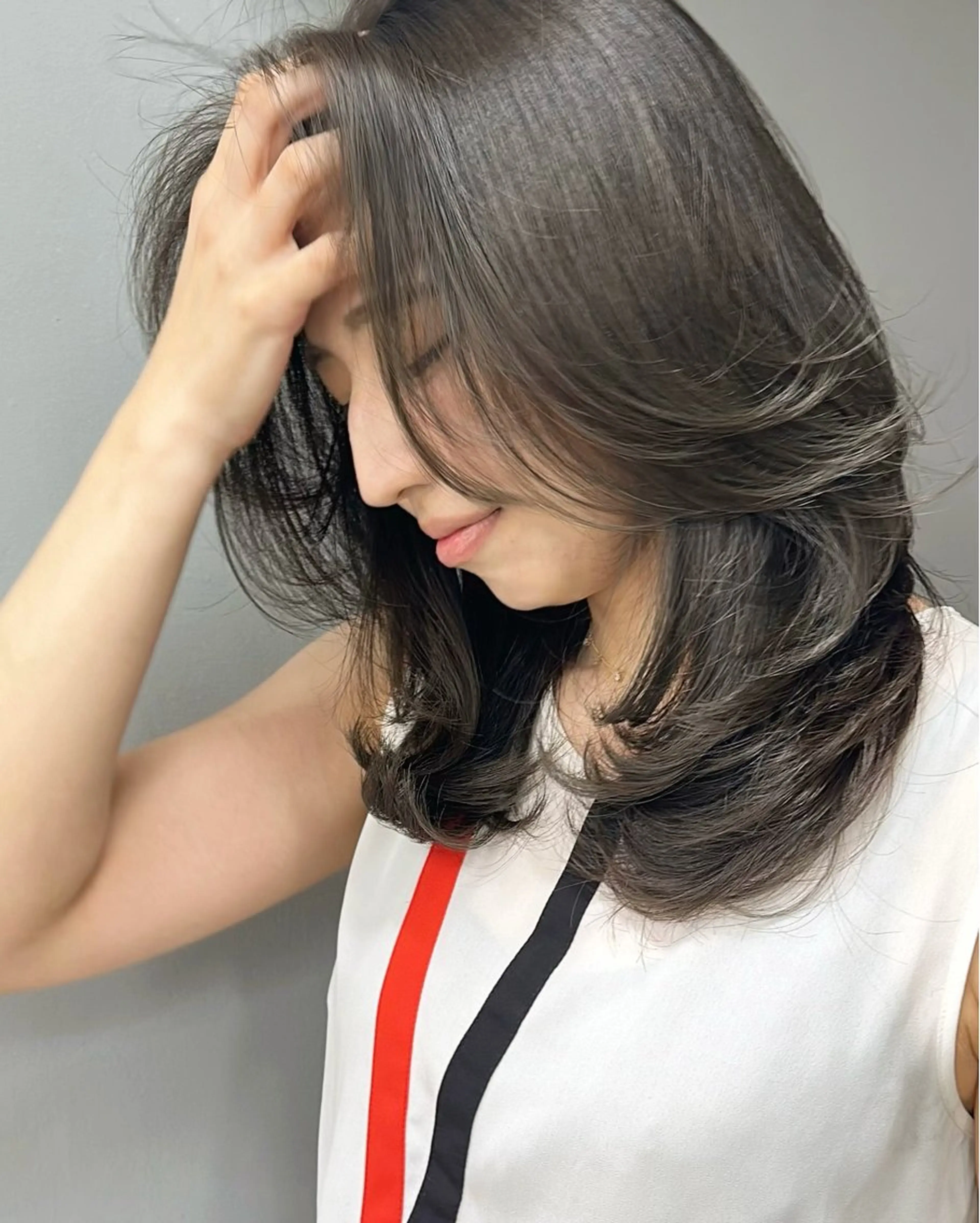 セミロング TONI&GUY   EBISU所属・星野 菜月のヘアスタイル