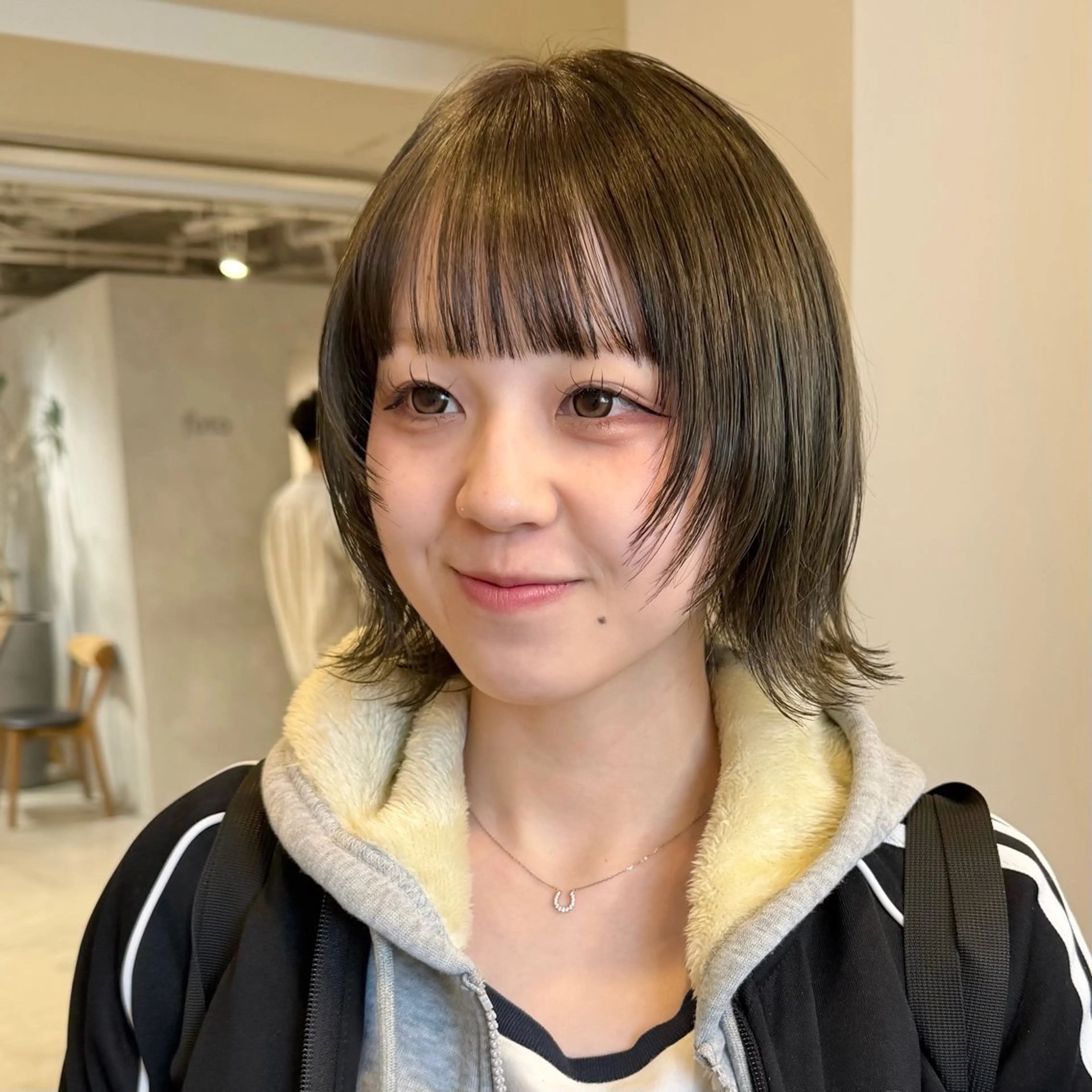 ショート カラー SAKI 新宿のヘアスタイル