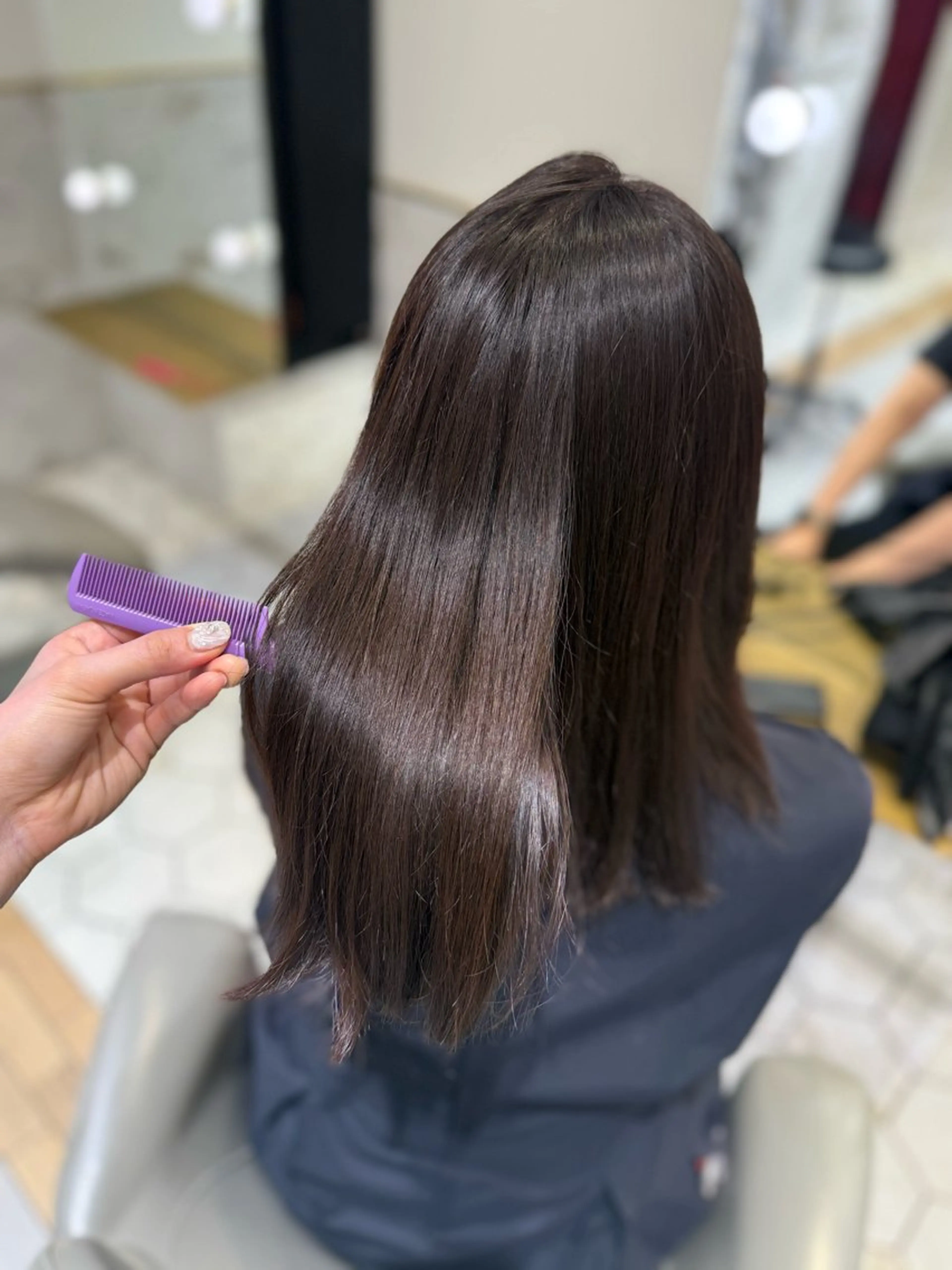 セミロング ラベンダーブラウン ヘアカラー 𝐘𝐮𝐢 🤎 costesのヘアスタイル
