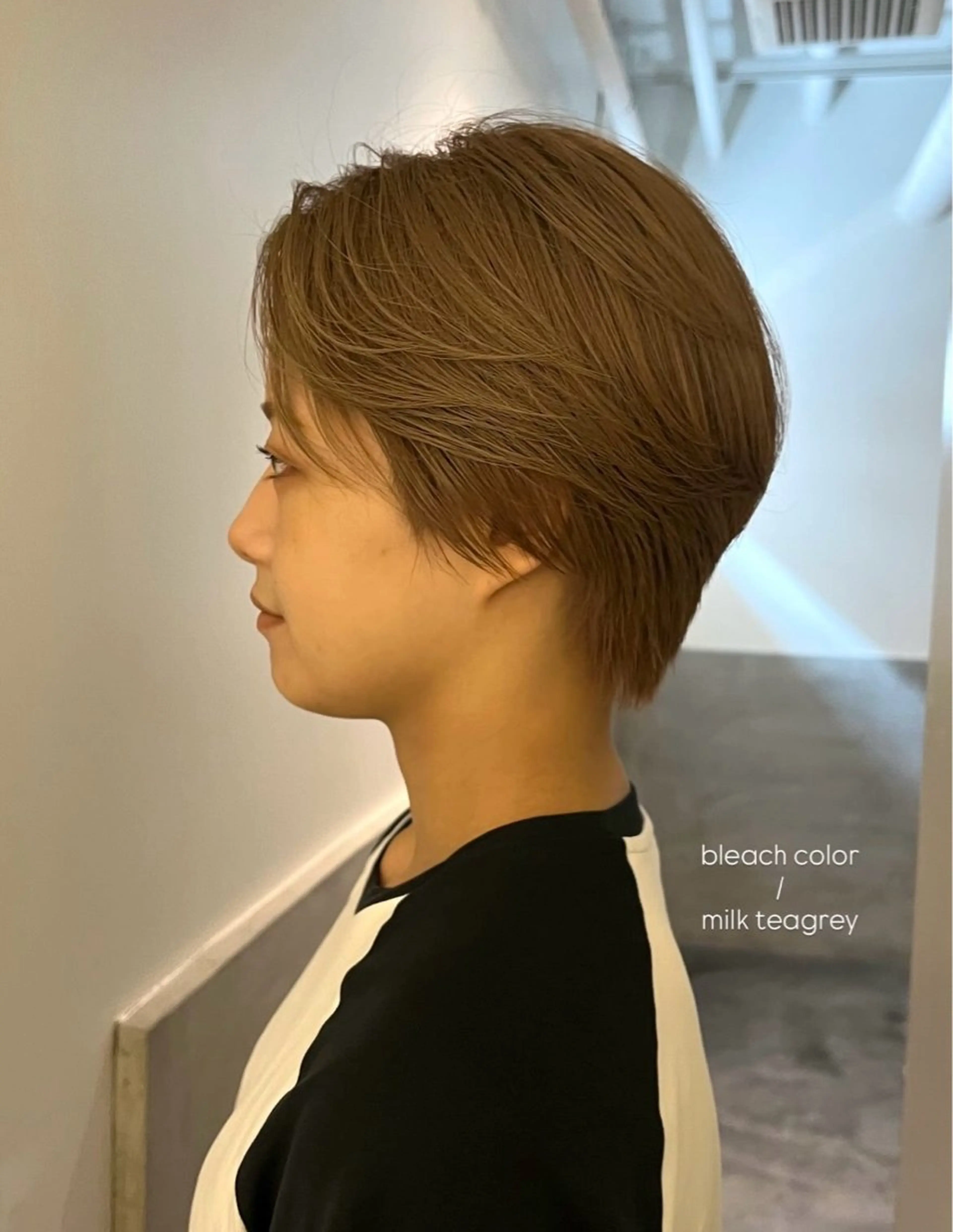 ショート ヘアカラー 鈴木 三保のヘアスタイル