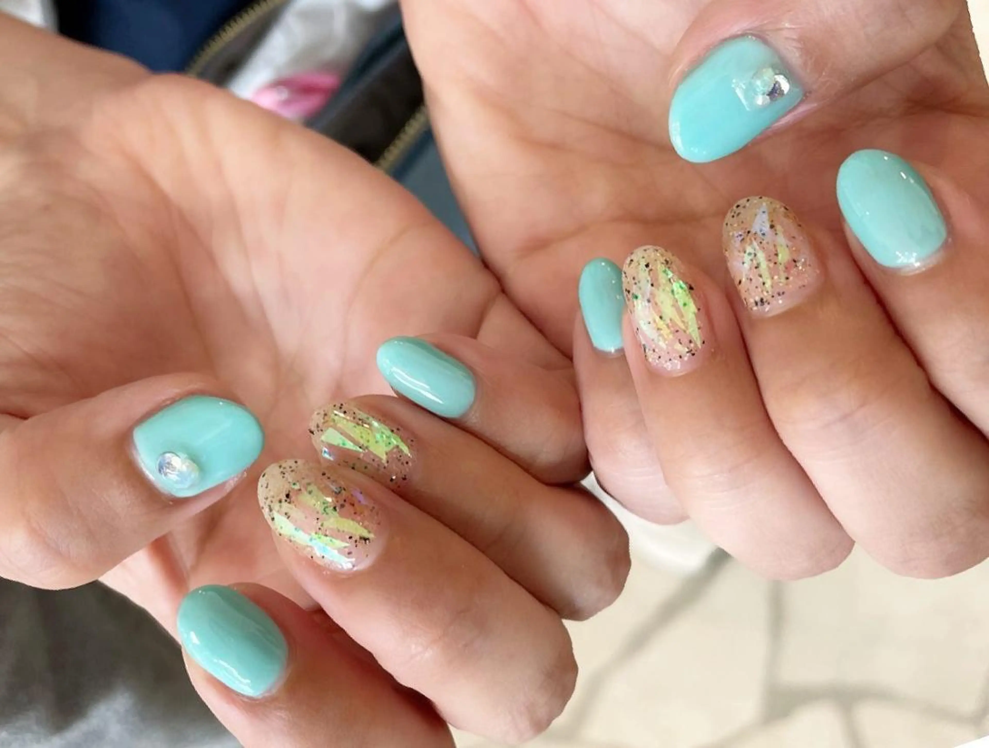 ネイル ジェルネイル ニュアンスネイル パラジェル シンプルネイル ストーンネイル ハンドネイル 髙橋 敦子のネイルデザイン