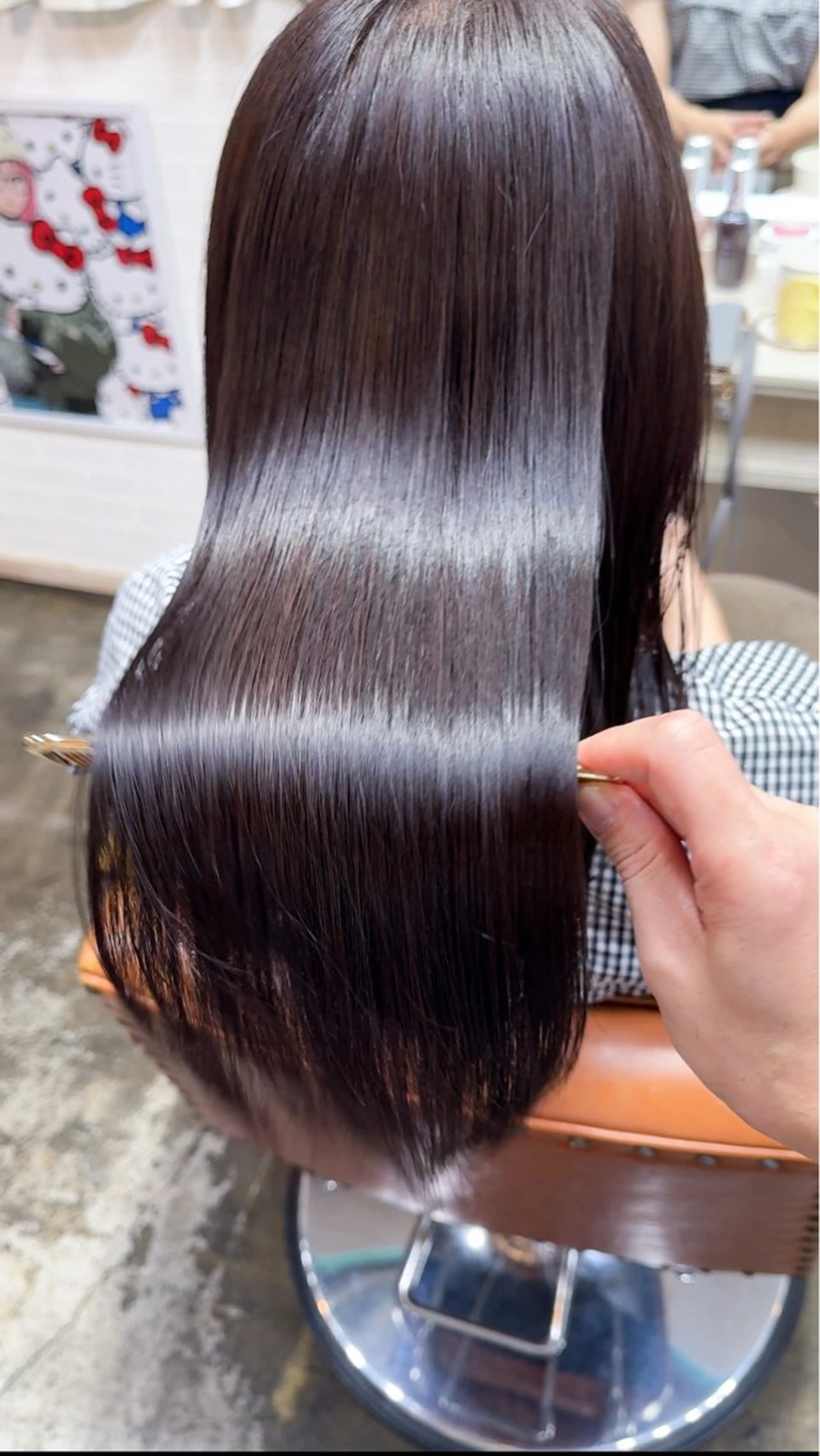 ミディアム カラー ベージュカラー ピンクカラー ピンクベージュ カット ヘアカラー トリートメント ヘッドスパ Chic シックのヘアスタイル