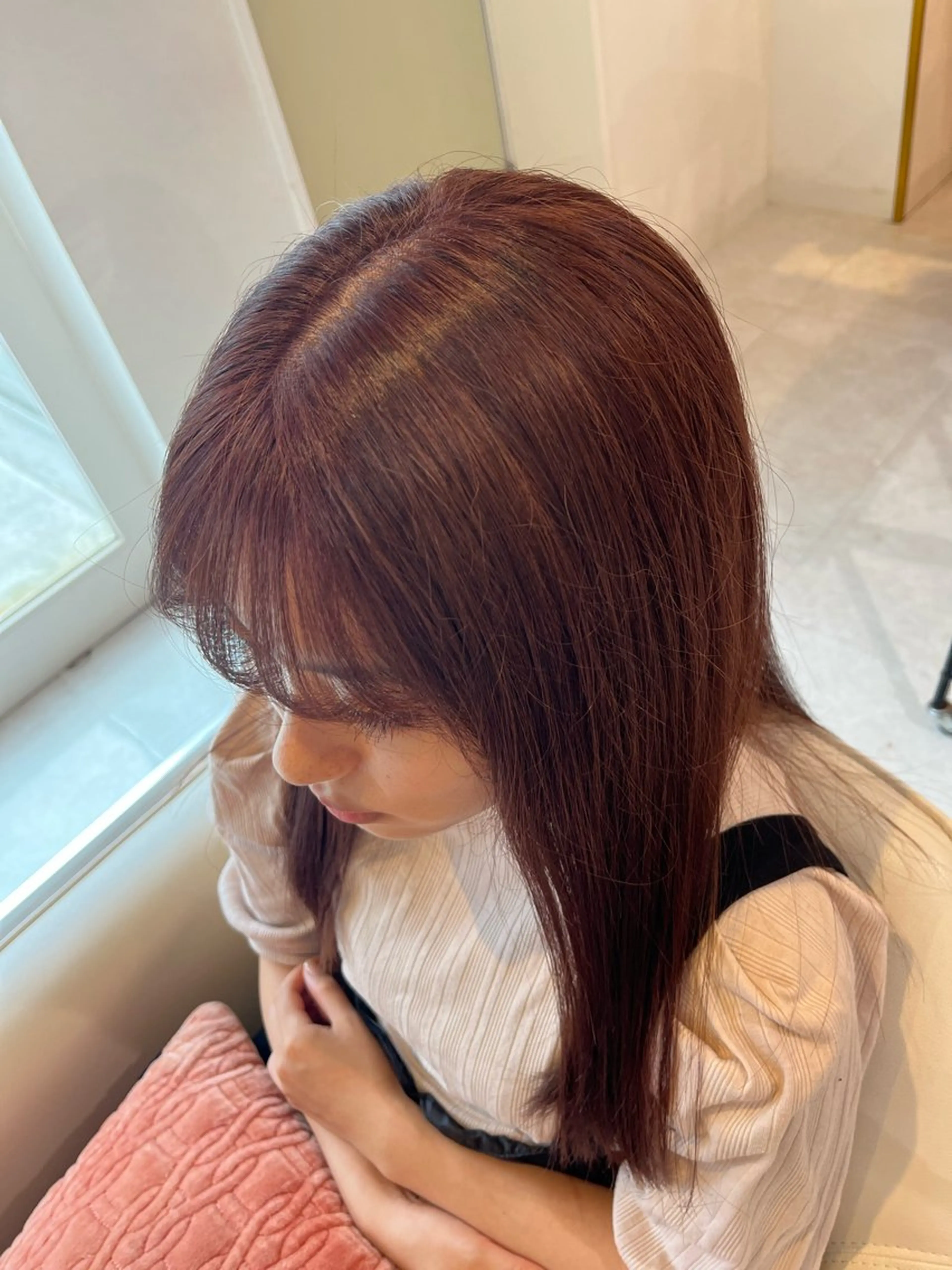 ロング ヘアカラー 梛木 唯のヘアスタイル