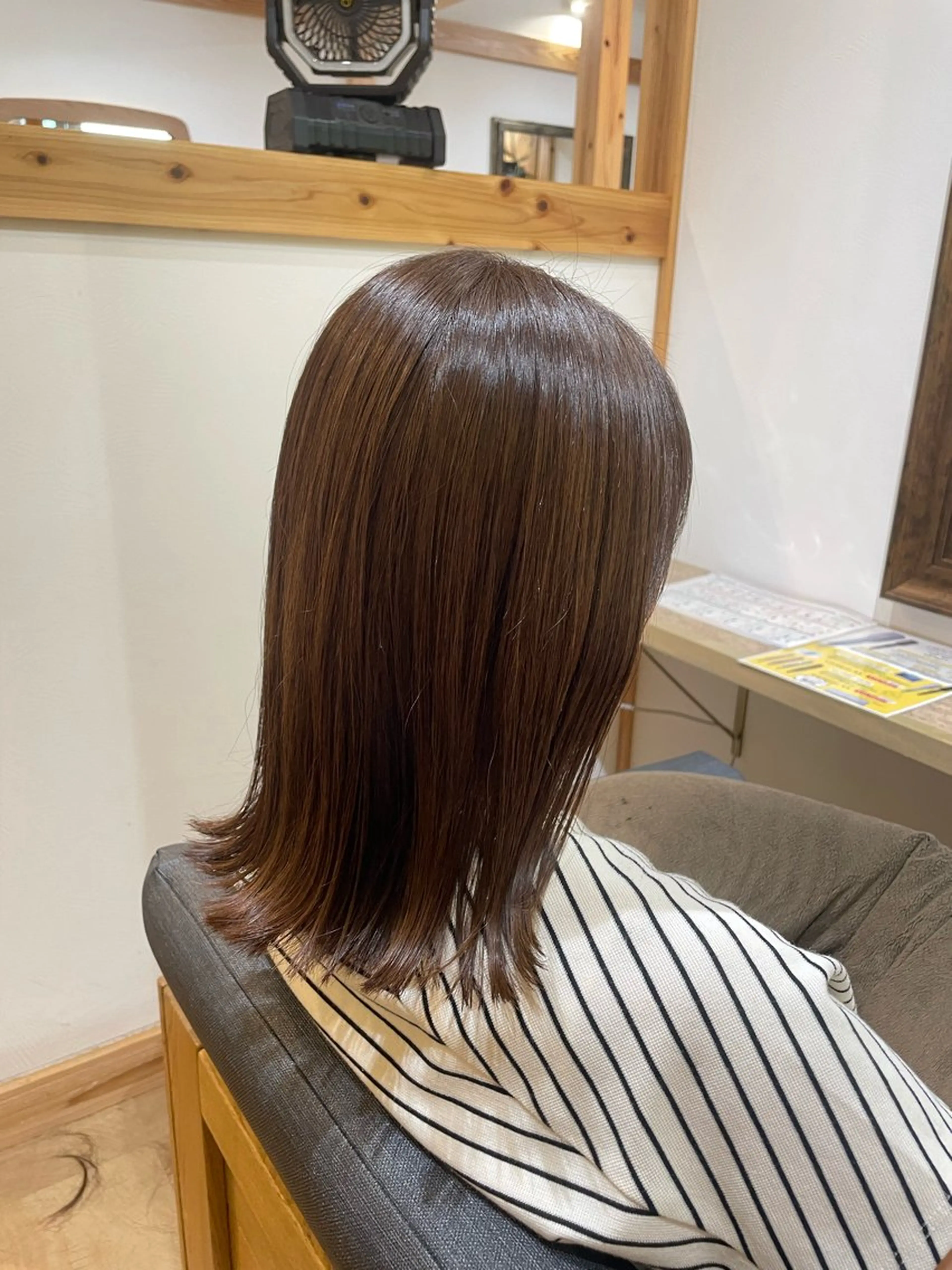 ミディアム カット ヘアカラー トリートメント 山口 里莉のヘアスタイル