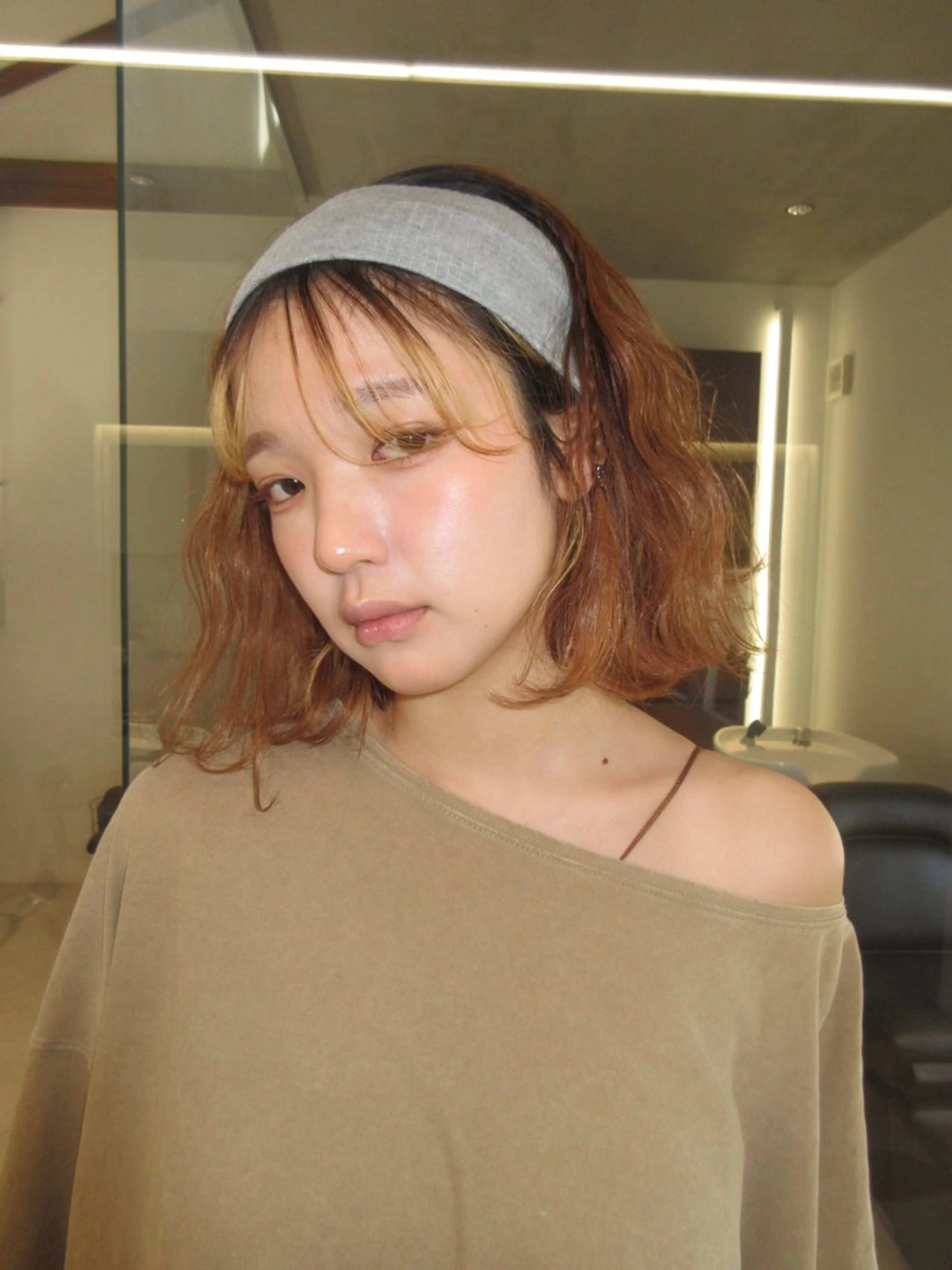 ミディアム hina KEEDAのヘアスタイル