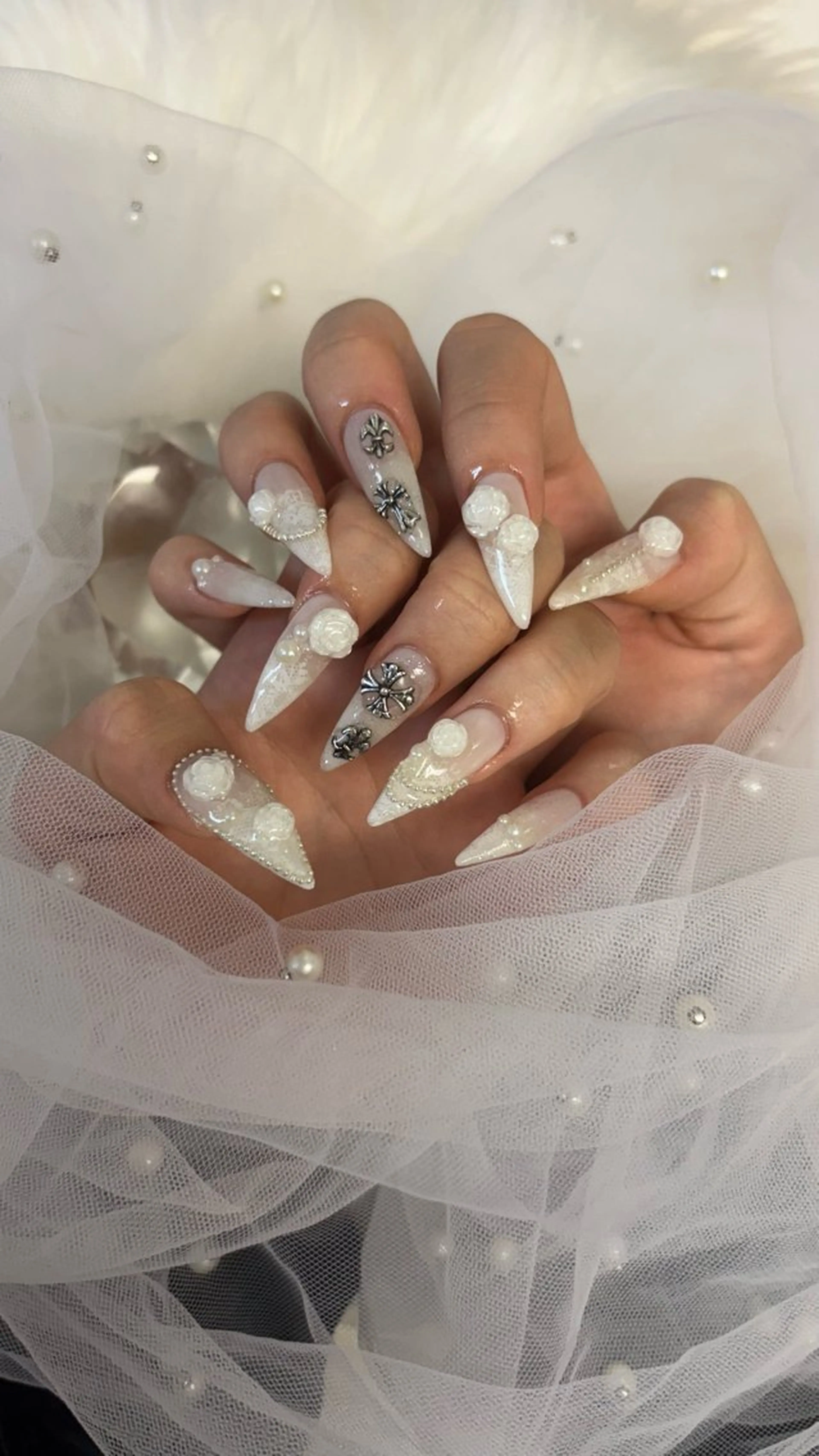 ネイル ハンドネイル Riran°・*:. shikiのネイルデザイン