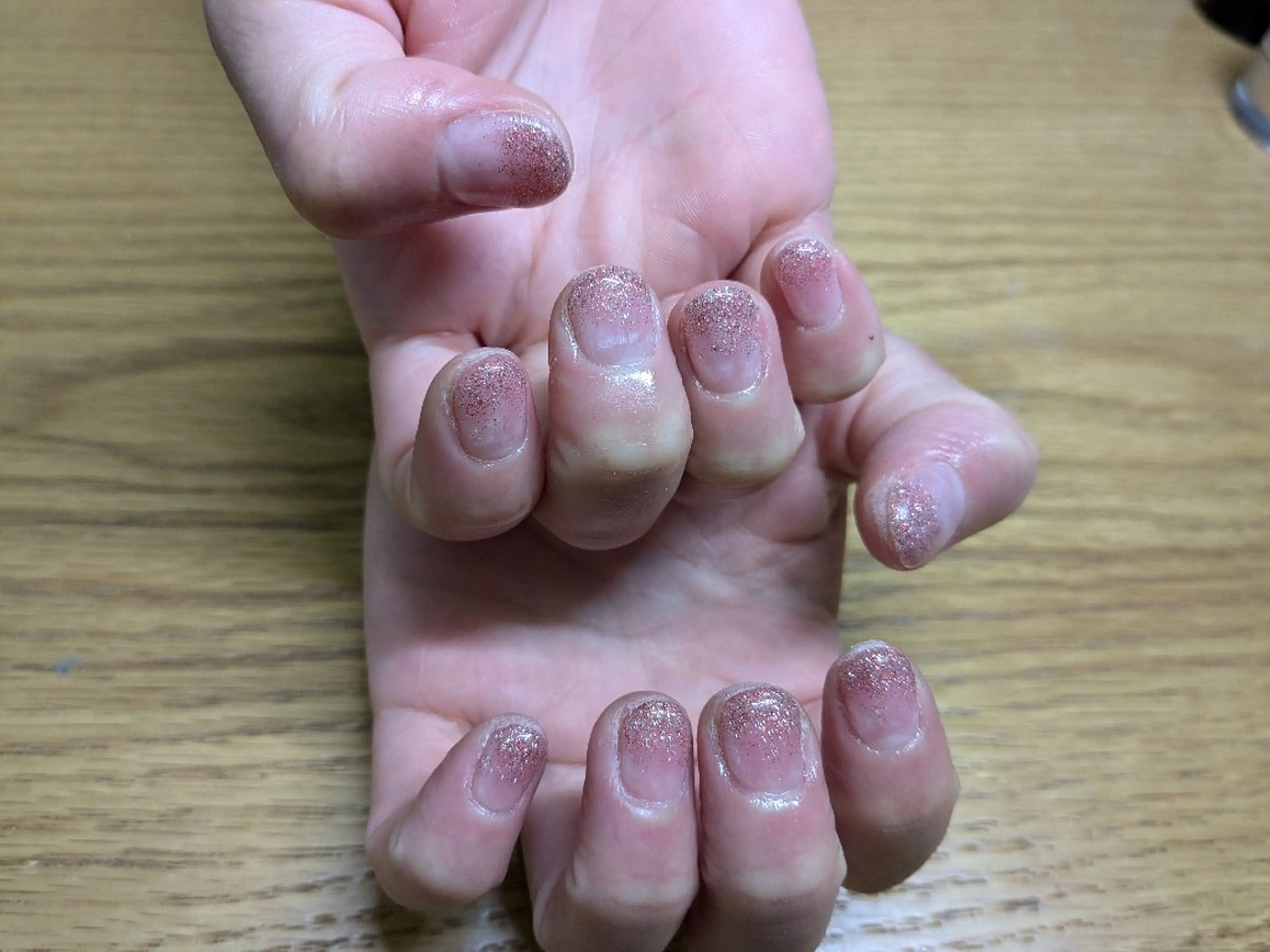 ネイル ラメ(グリッター) ラメグラデーション ピンク Re:birth Manaのマツエク・マツパデザイン