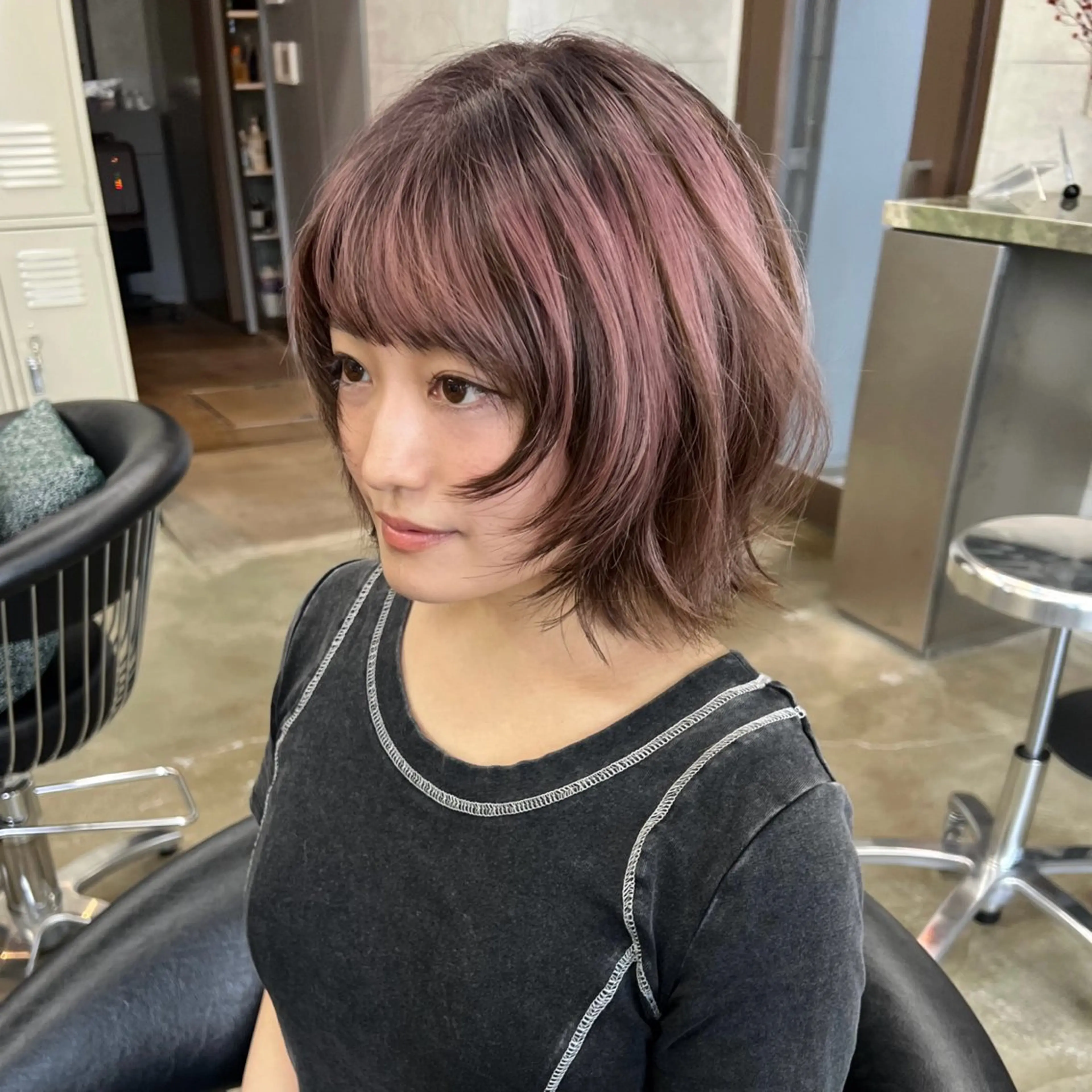 ミディアム カラー カット ヘアカラー ハイトーンカラー/ さらさのヘアスタイル