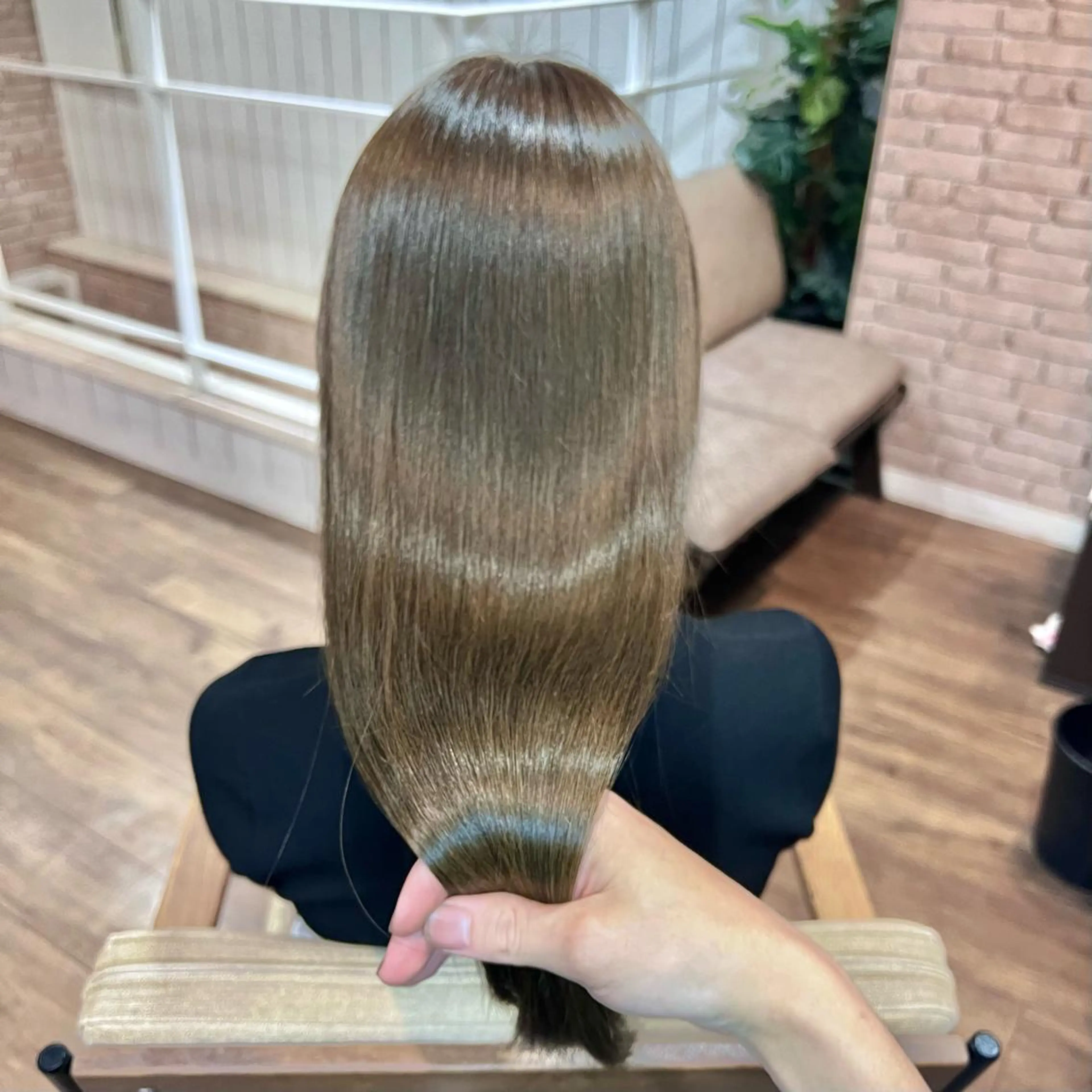 セミロング カラー 縮毛矯正 トリートメント 癖毛救済✂️ボブ /髪質改善ストレートのヘアスタイル