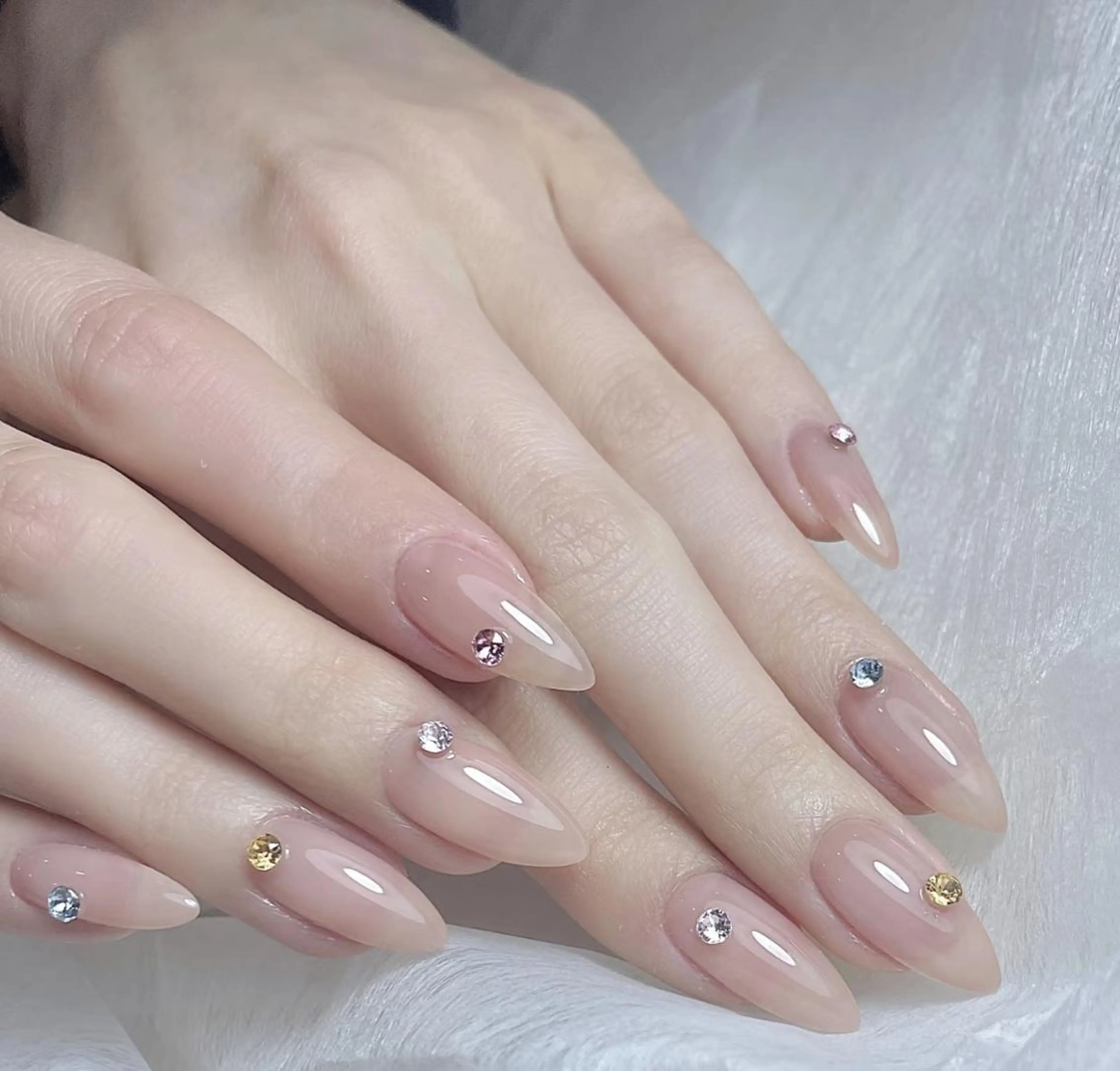 ネイル ハンドネイル ハンドケア 🍑 momo_nailのネイルデザイン