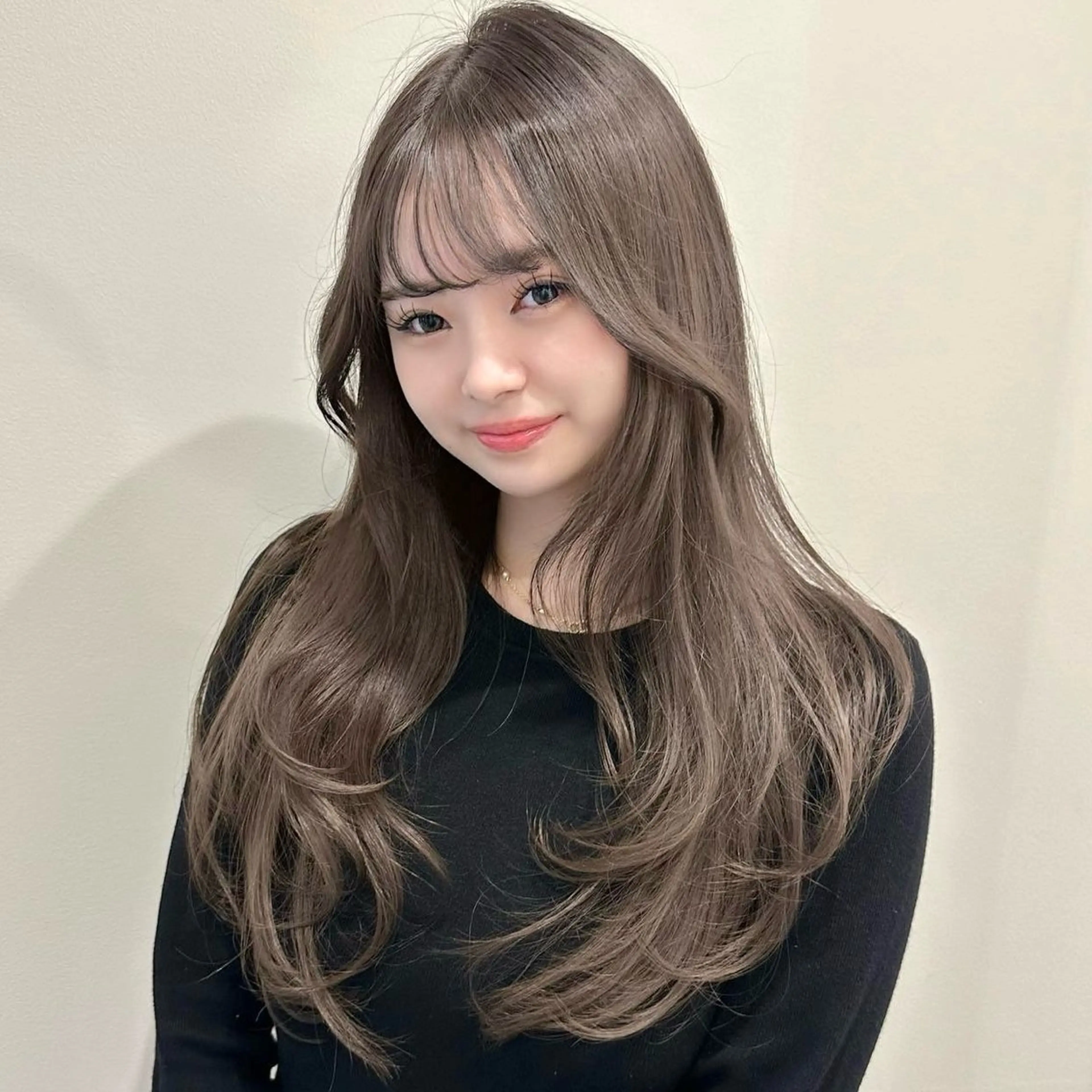 セミロング 🌹ハッシュカット、 レイヤー韓国ヘア🌹のヘアスタイル