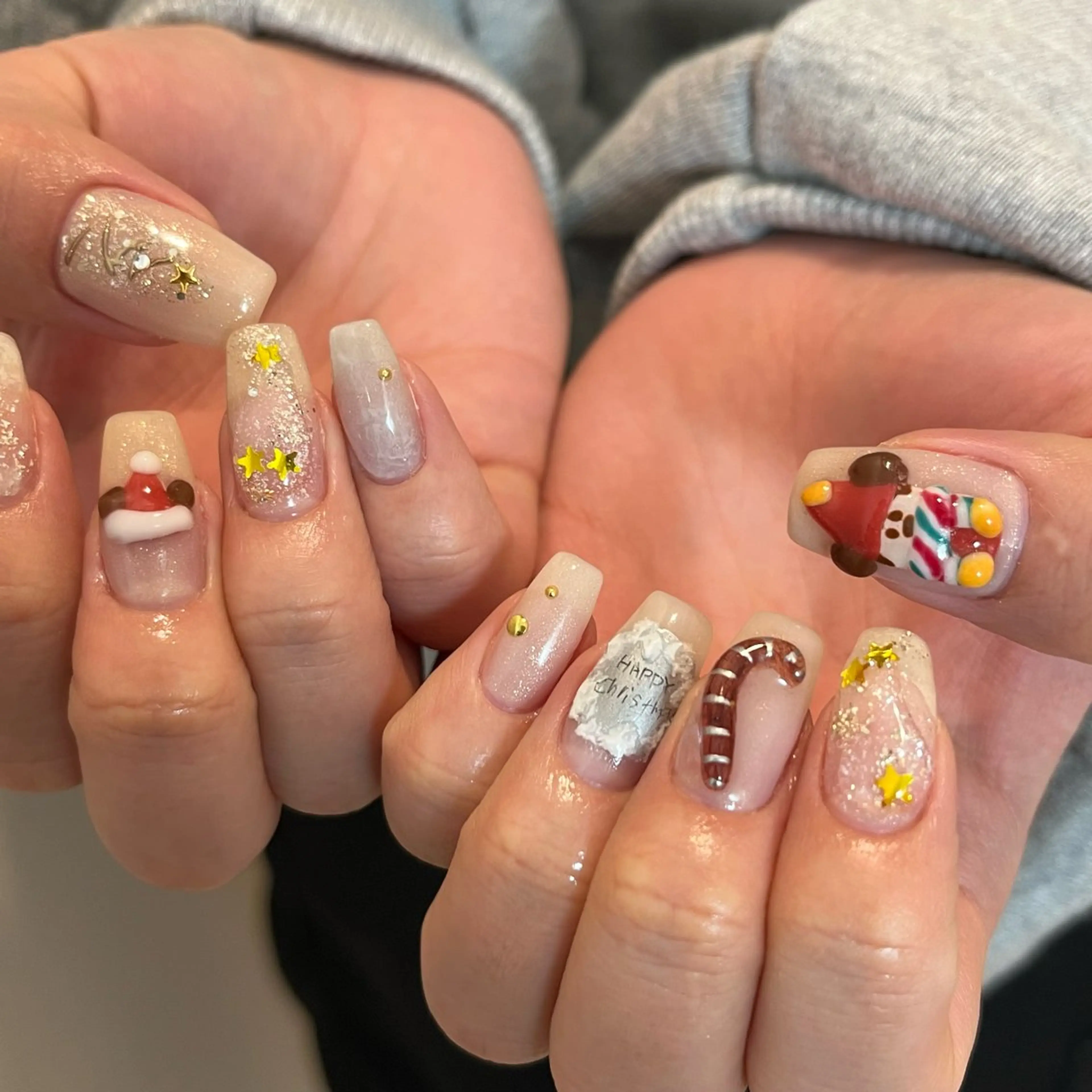 ネイル 持ち込み ハンドネイル NORA nail UMEDA MAIのネイルデザイン